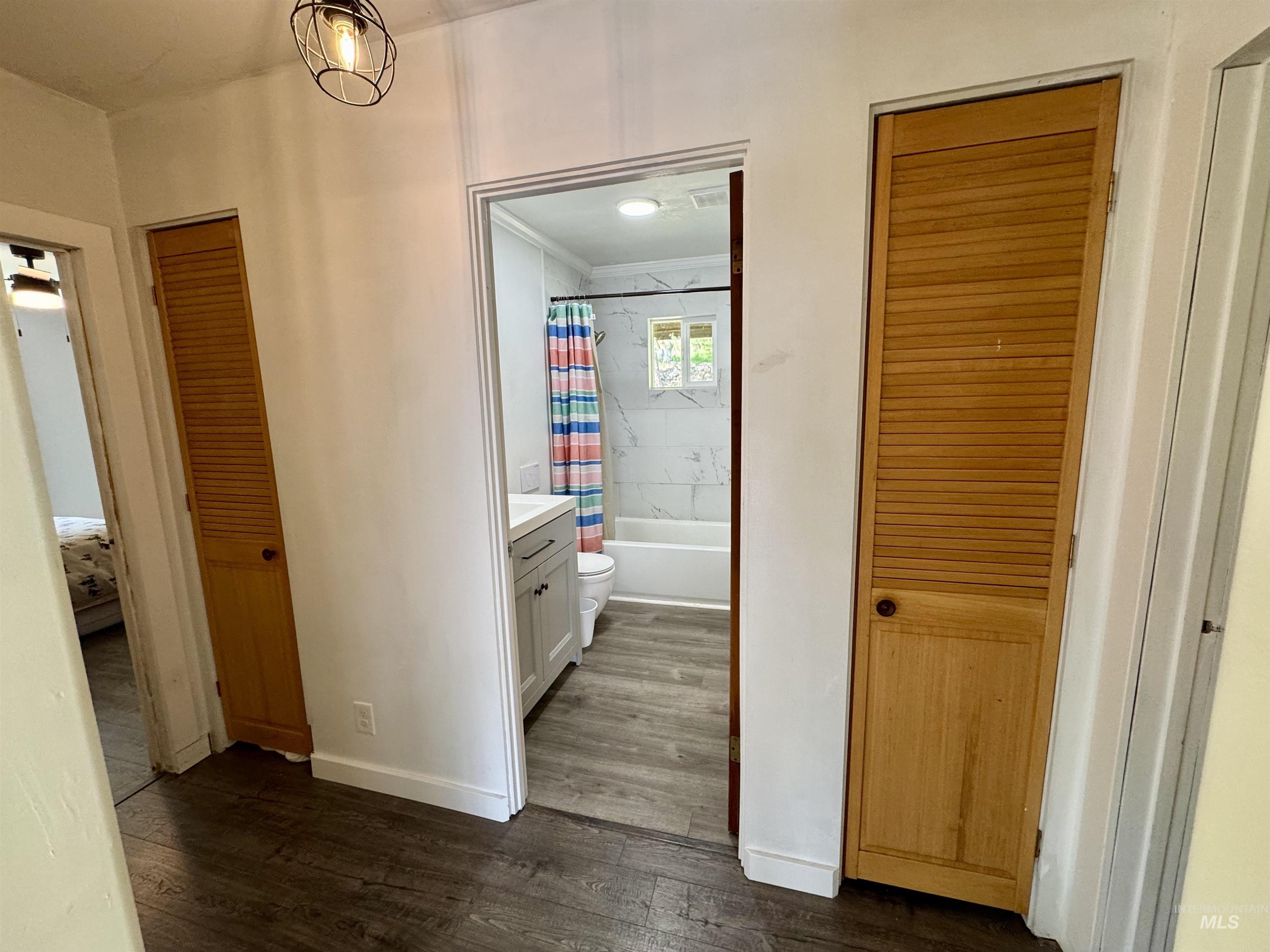 250 Hill Rd Duplex Property Photo 18