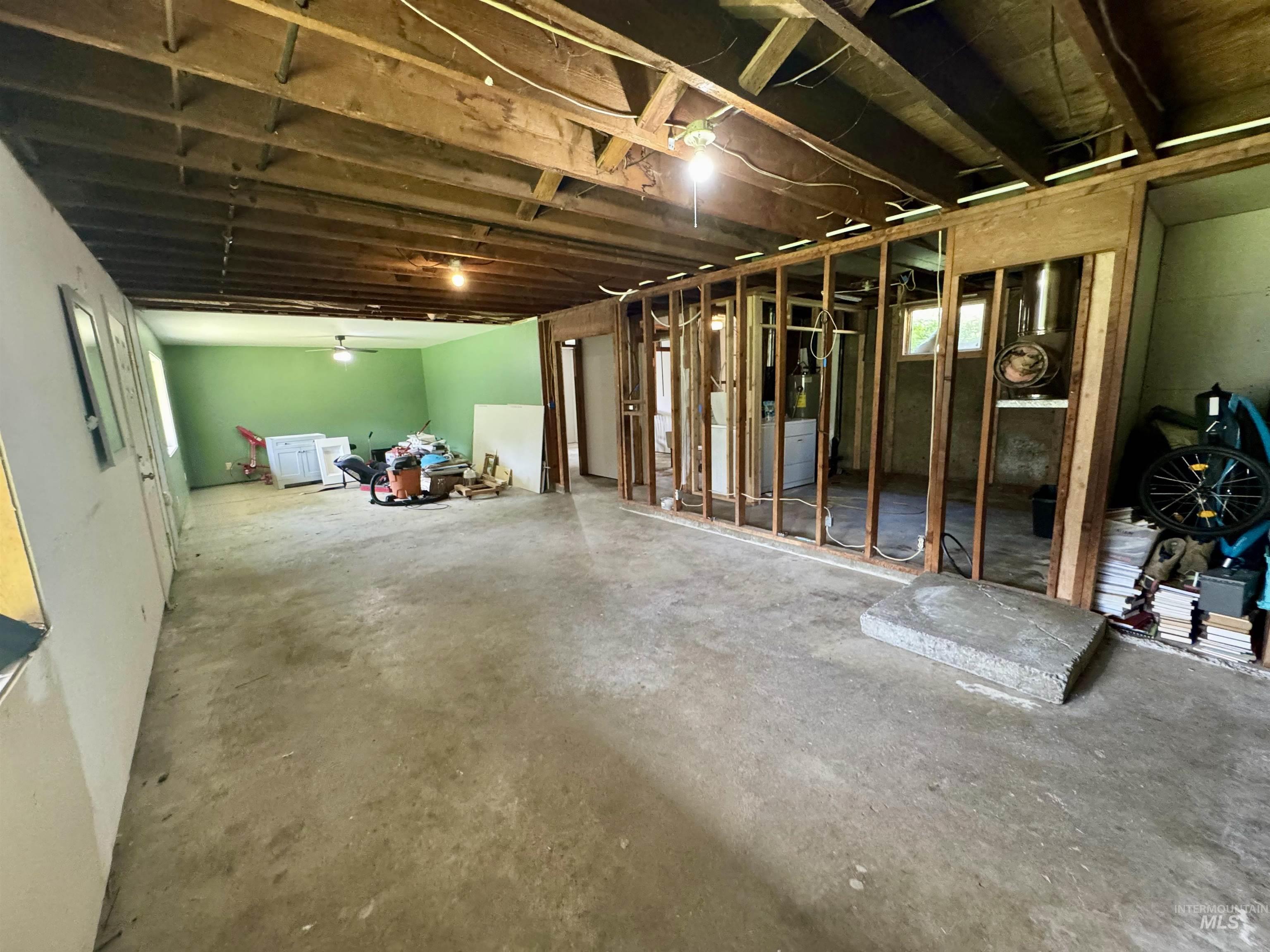 250 Hill Rd Duplex Property Photo 22