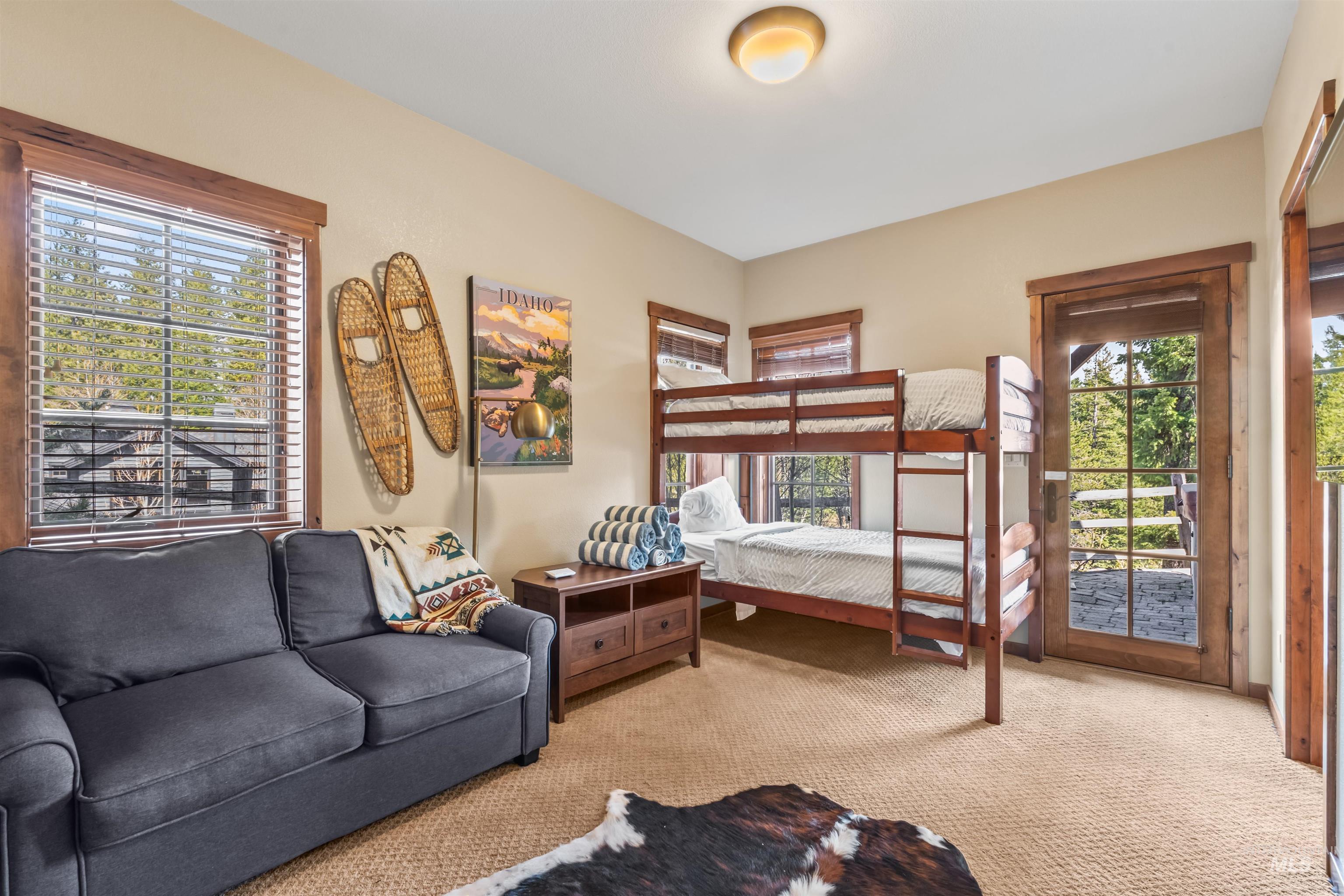 33 Golden Bench Ct Property Photo 12