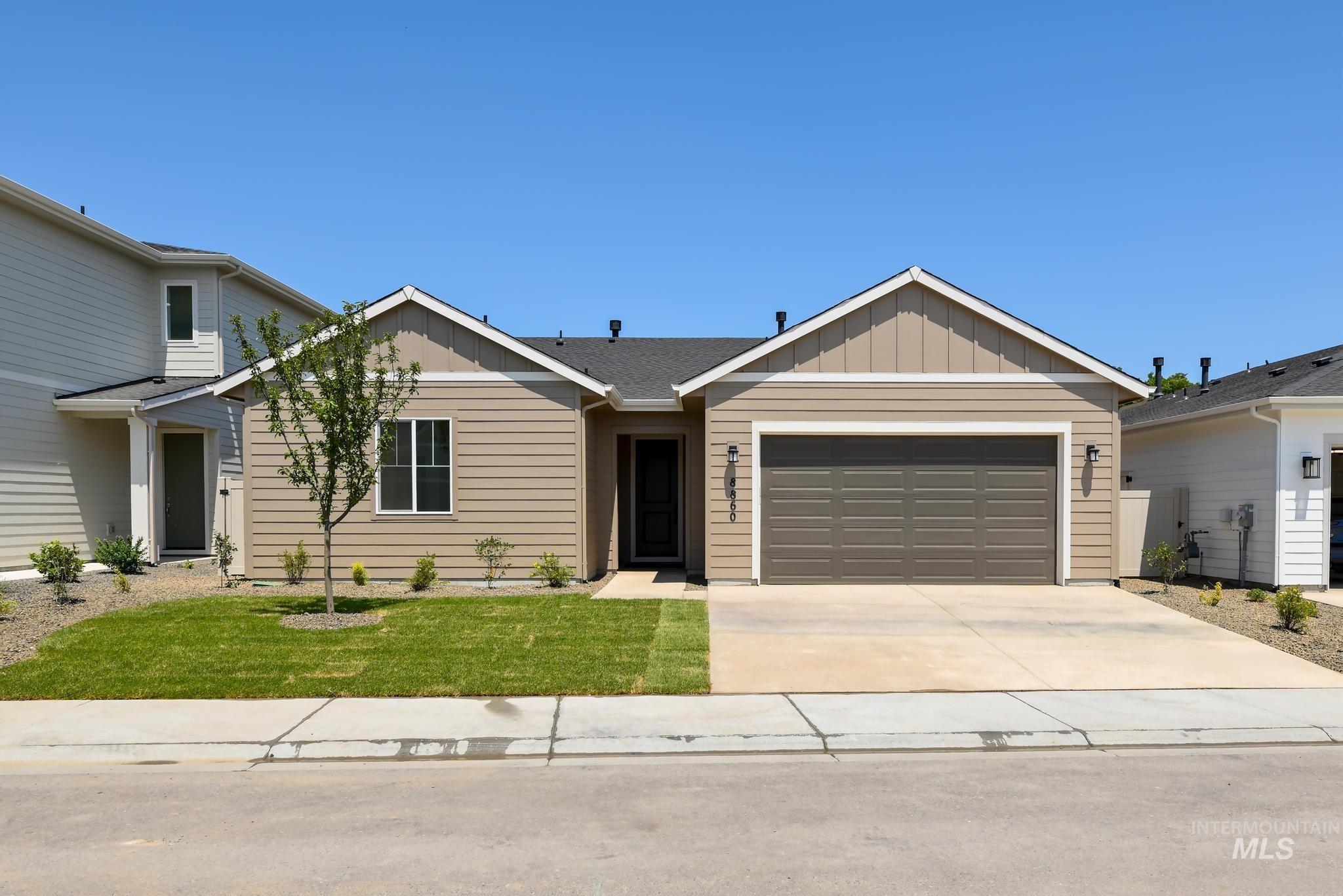 8860 W Snow Wolf Dr Property Photo 1