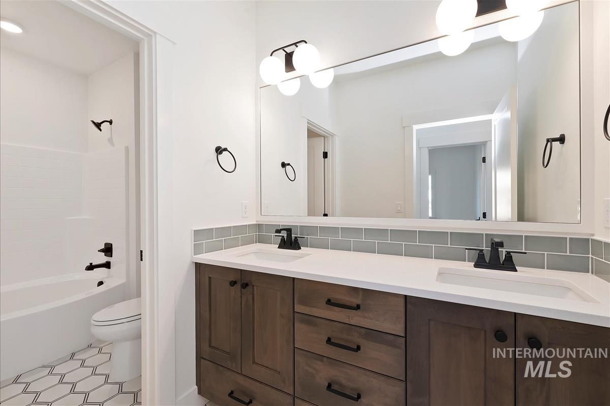 4716 N Camp Creek Ave Property Photo 30