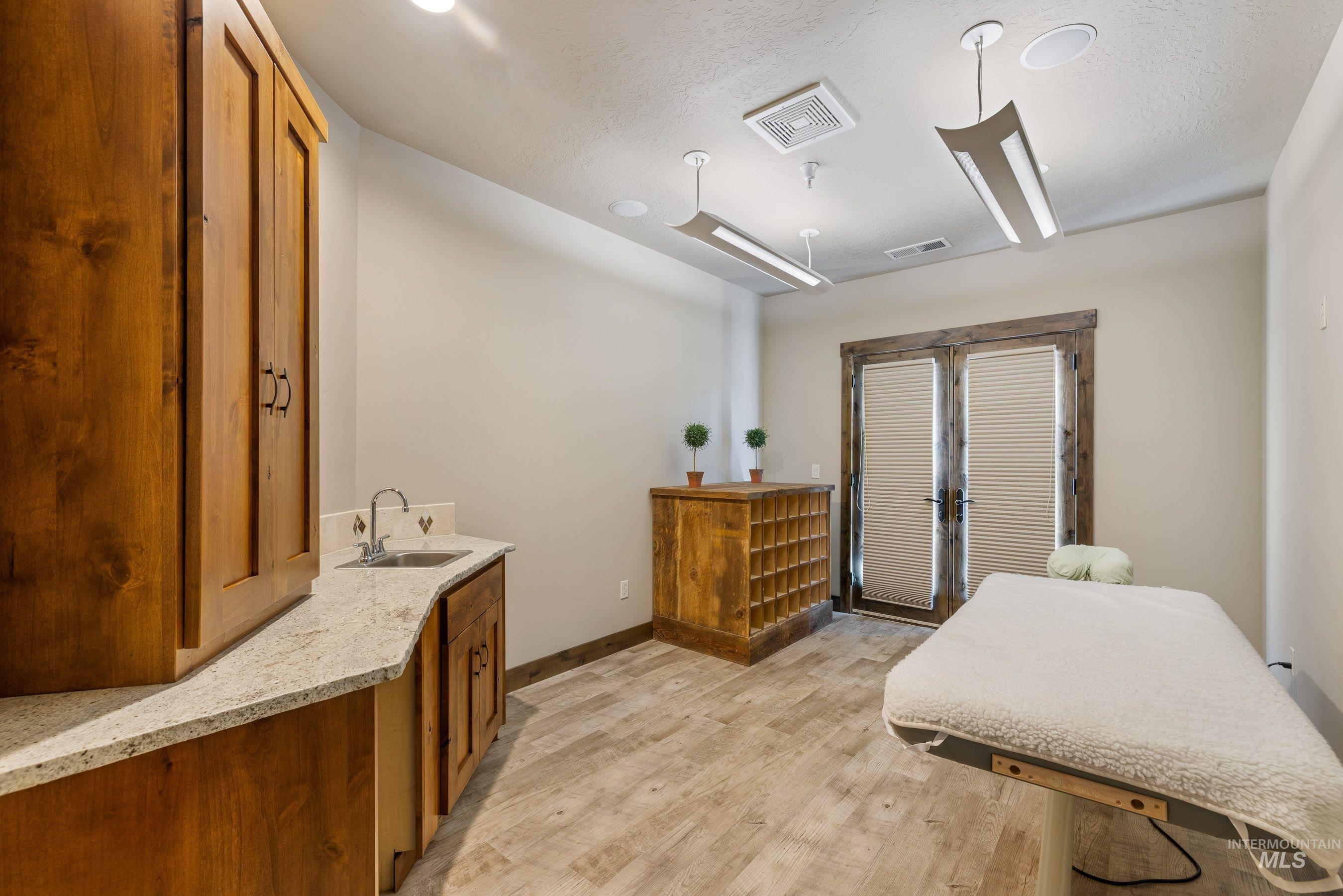 86 Fawnlilly Property Photo 23