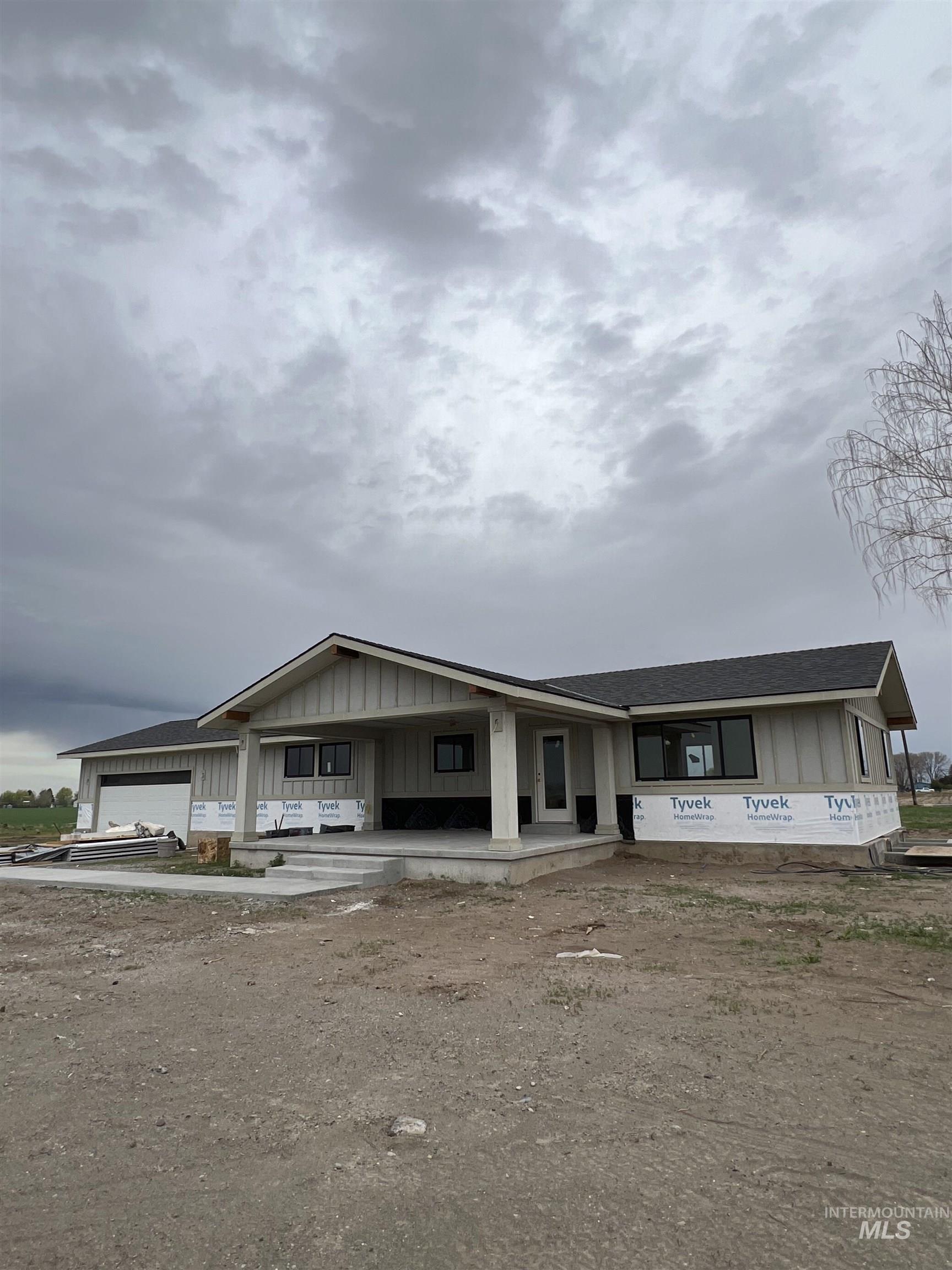 427 E 300 N Property Image