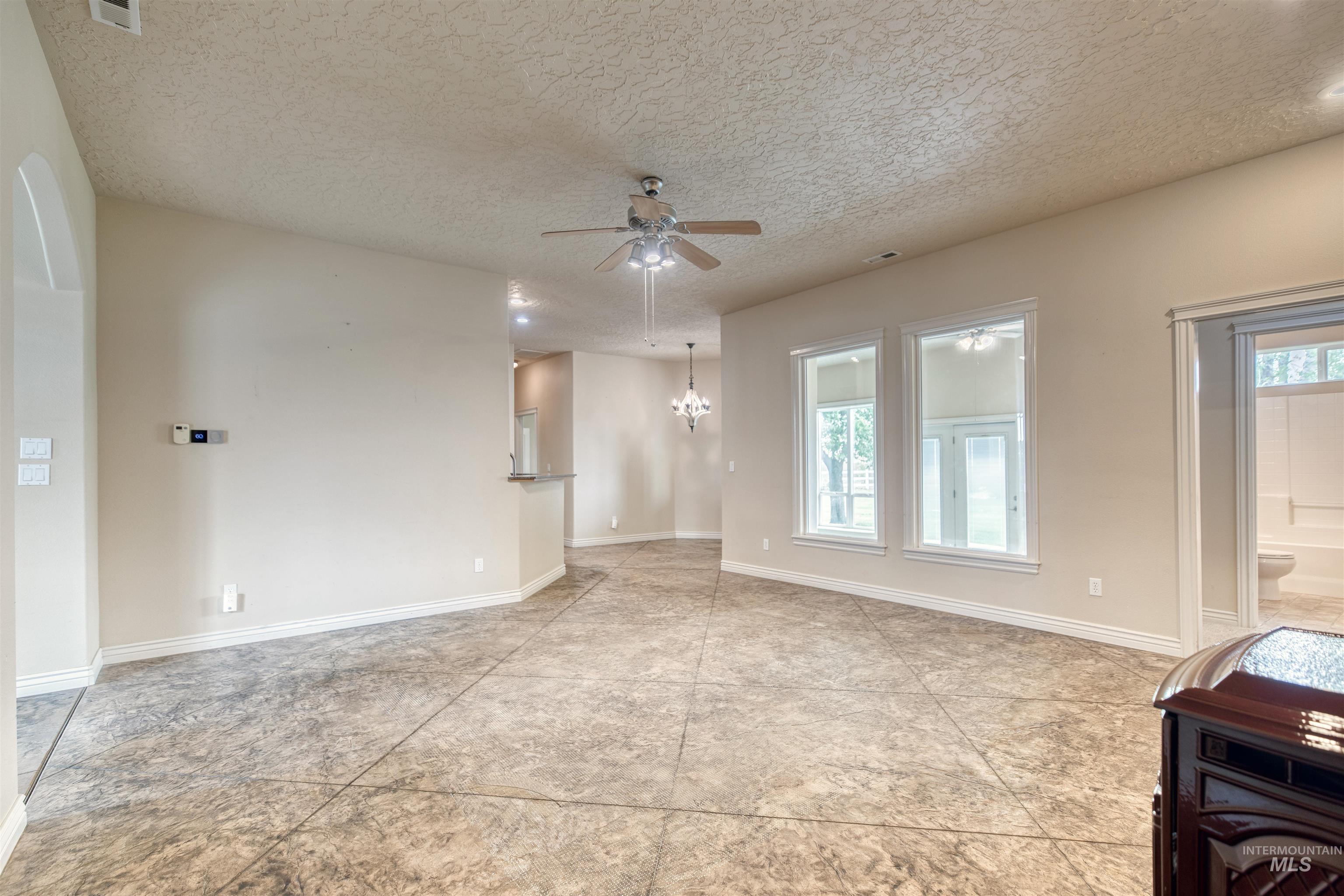 27607 Petolla Road Property Photo 14