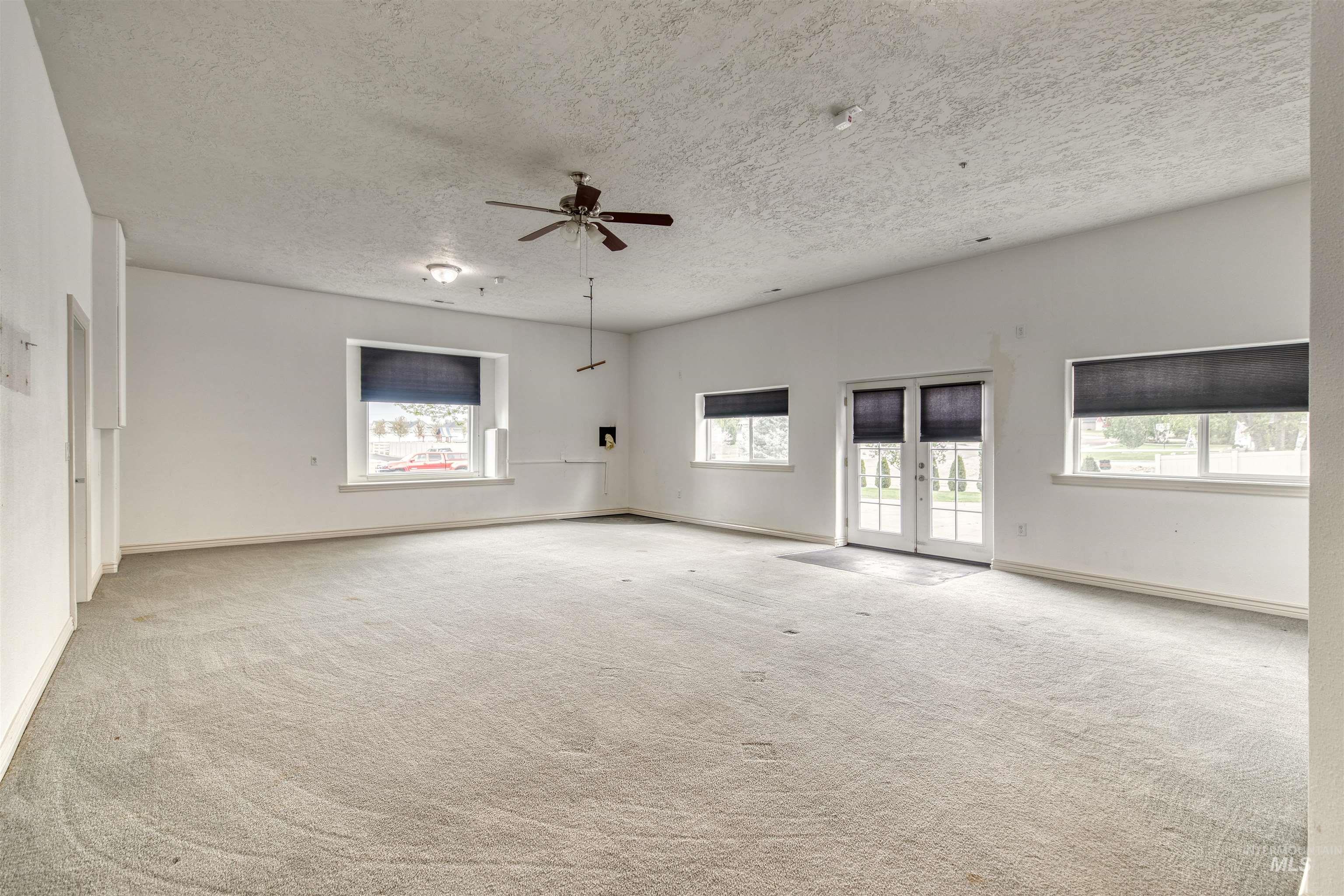 27607 Petolla Road Property Photo 27