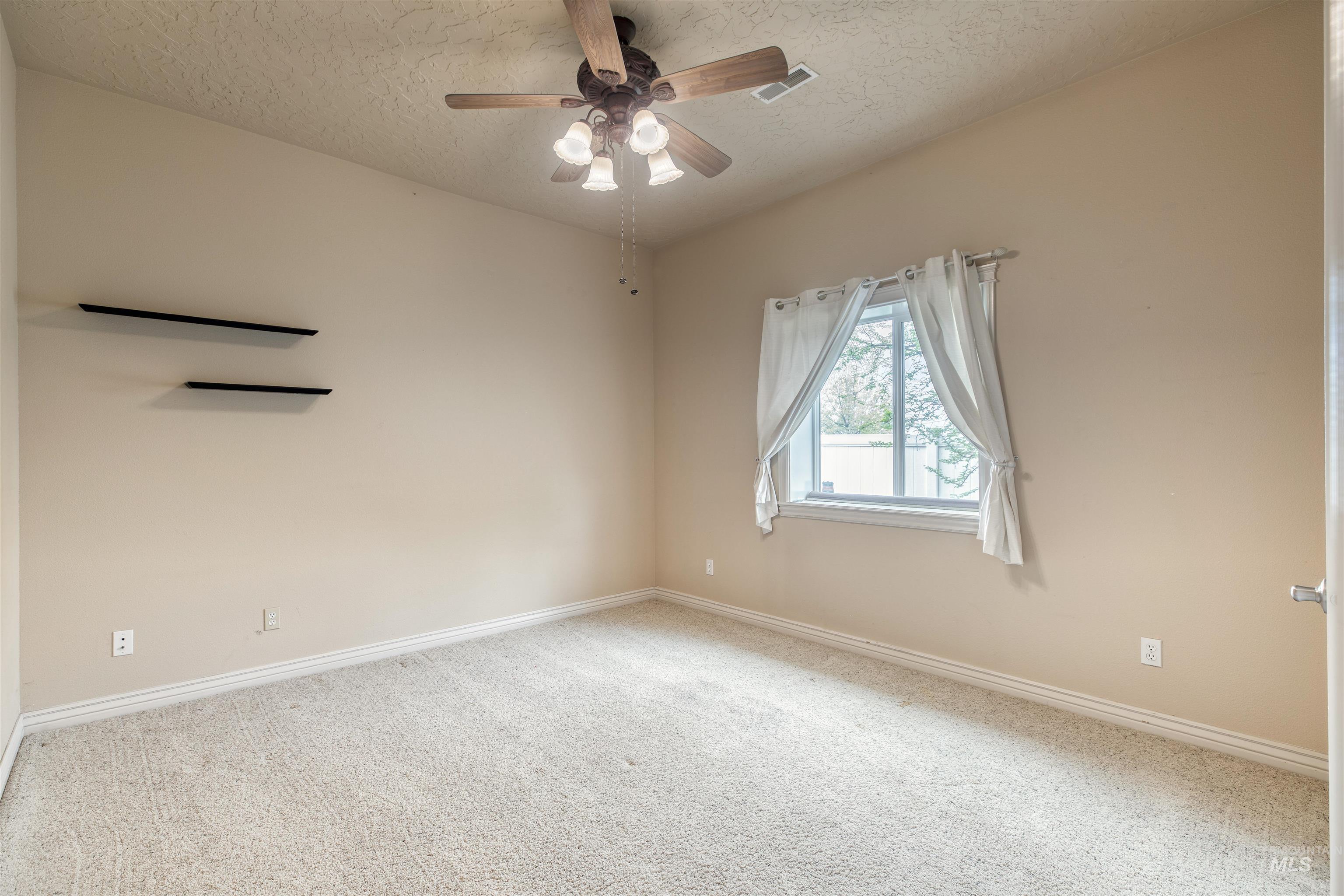 27607 Petolla Road Property Photo 31