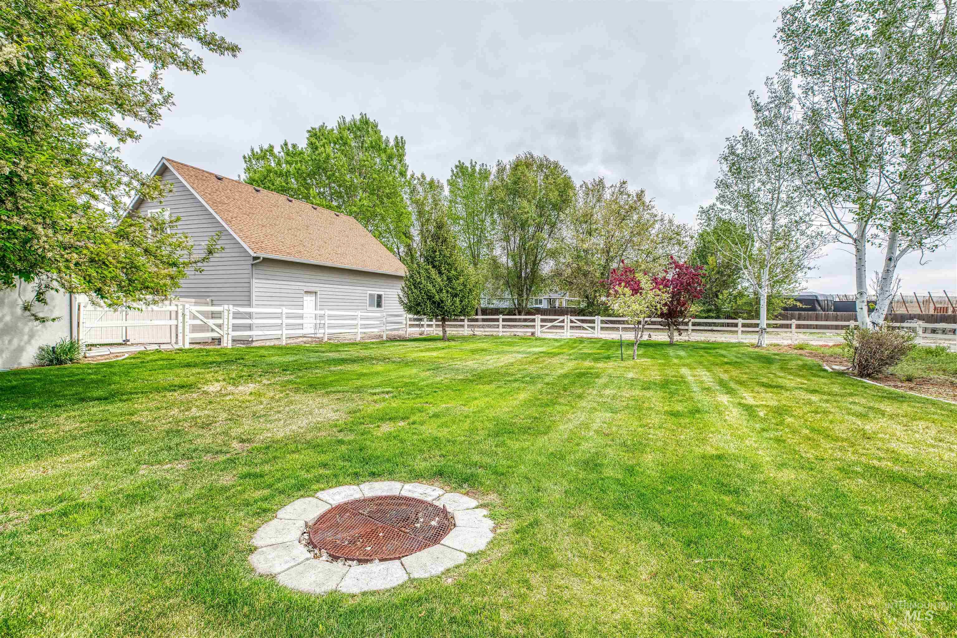 27607 Petolla Road Property Photo 37