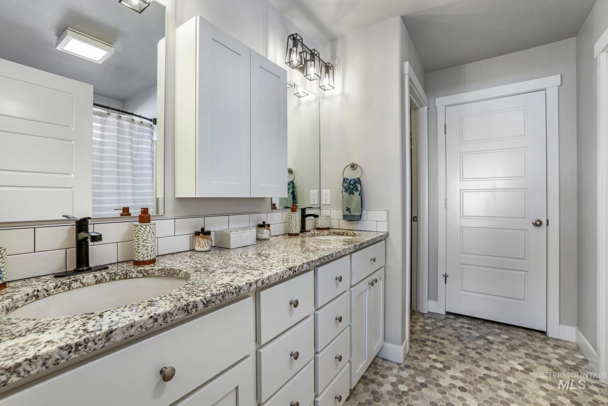 1410 N Birch Street Property Photo 25