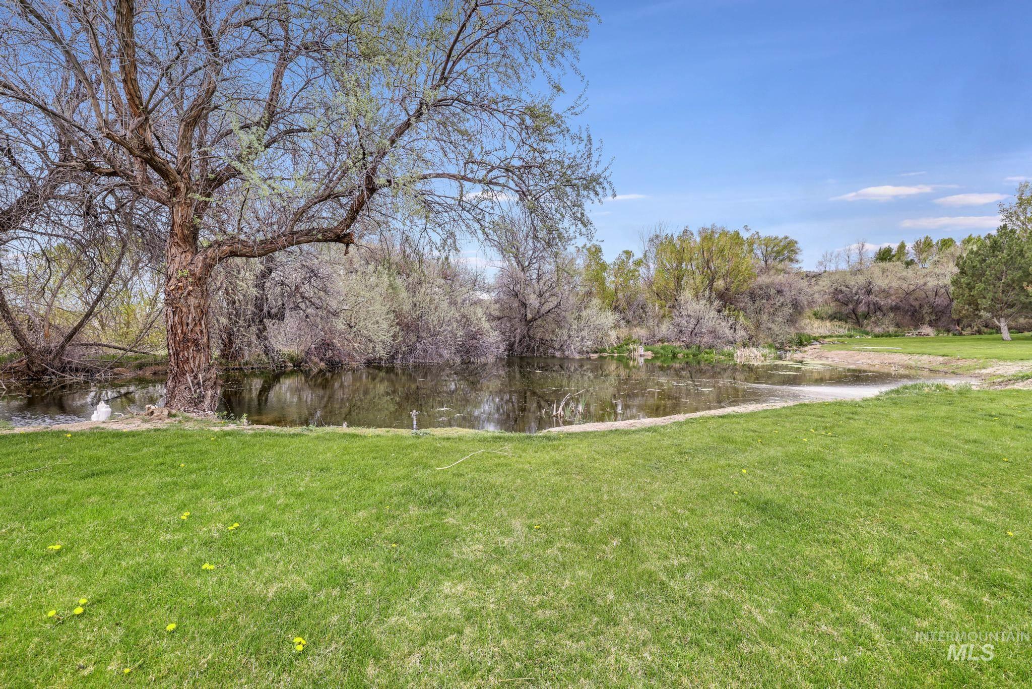 4514 Meadow Circle Property Photo 4