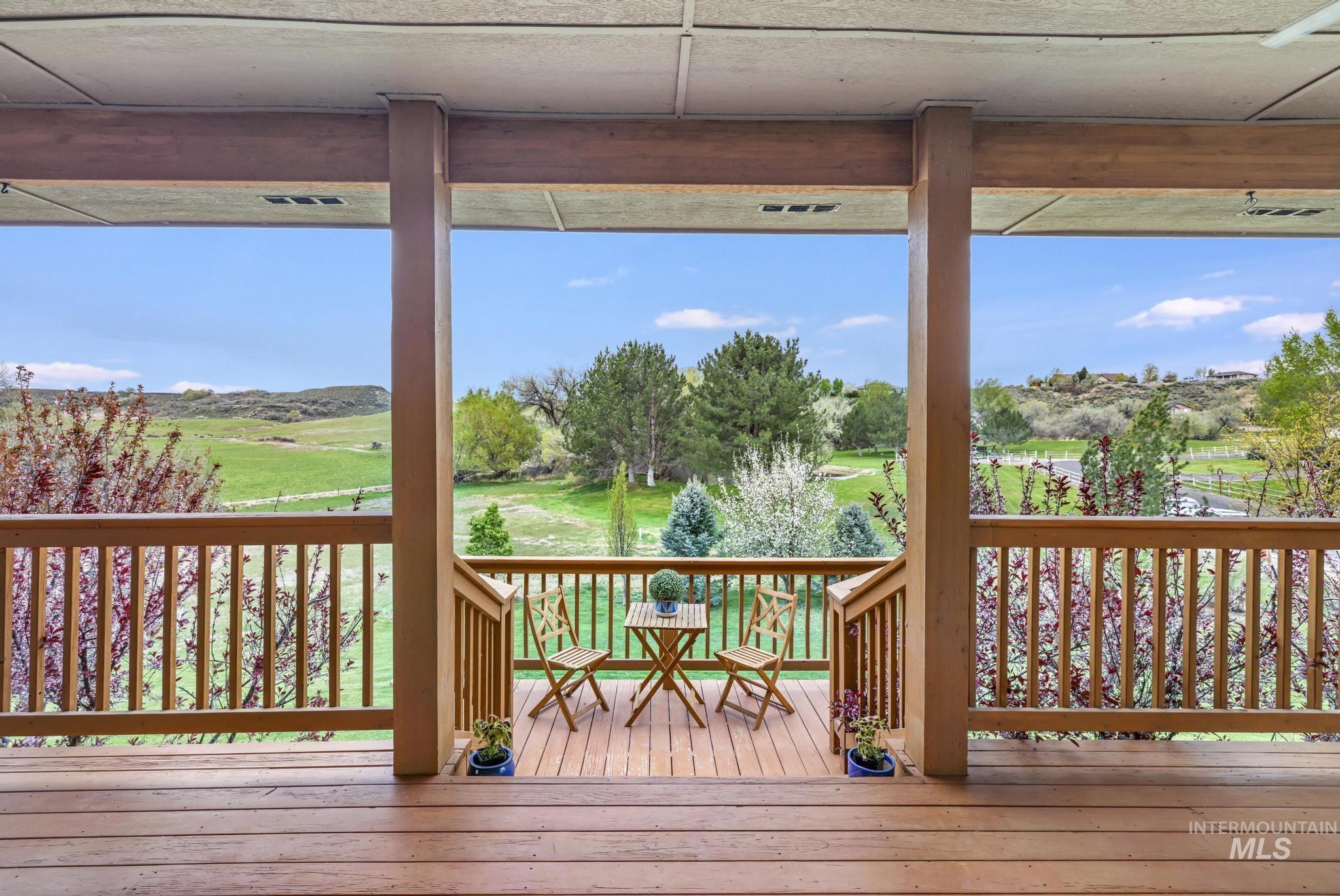 4514 Meadow Circle Property Photo 5