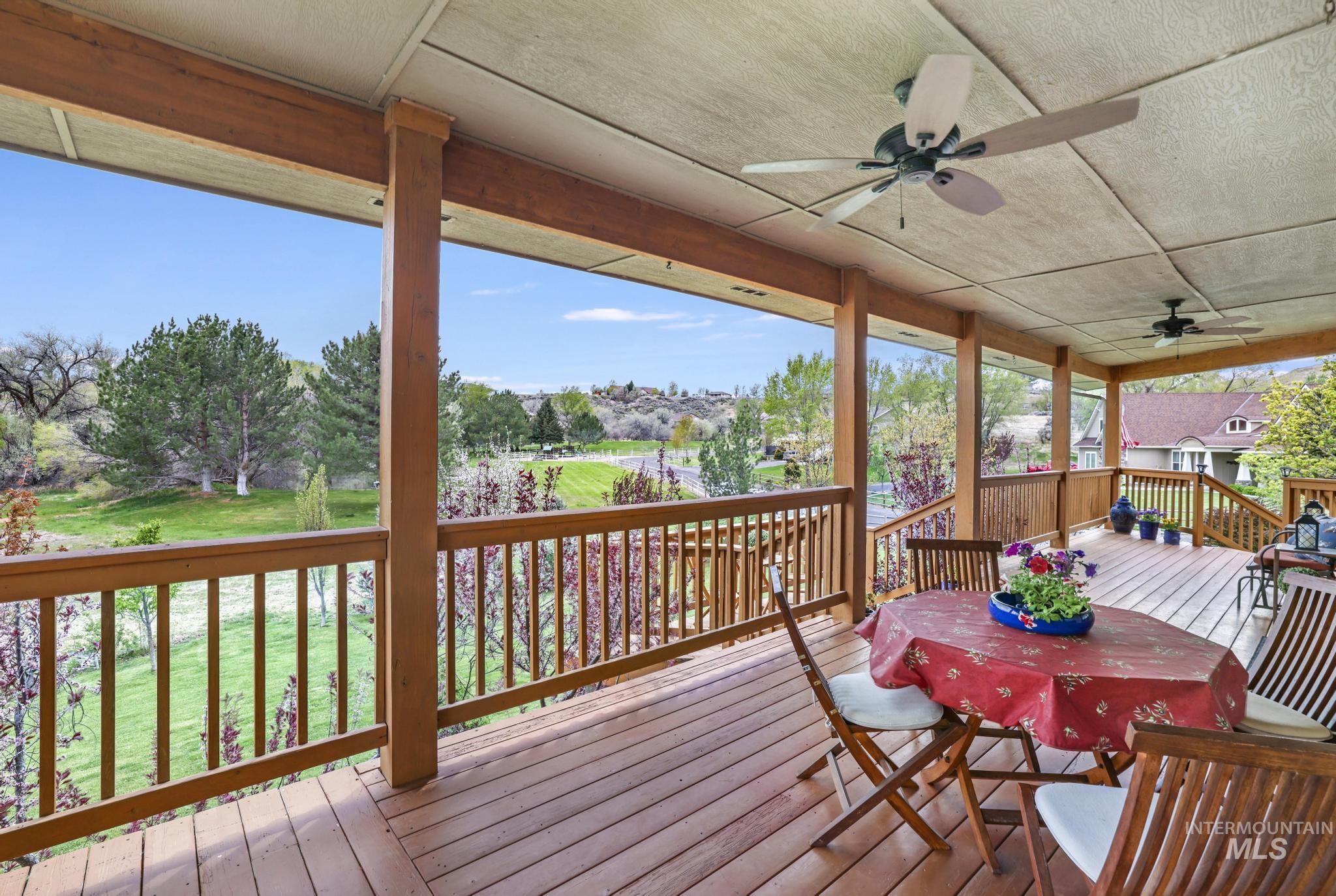 4514 Meadow Circle Property Photo 7