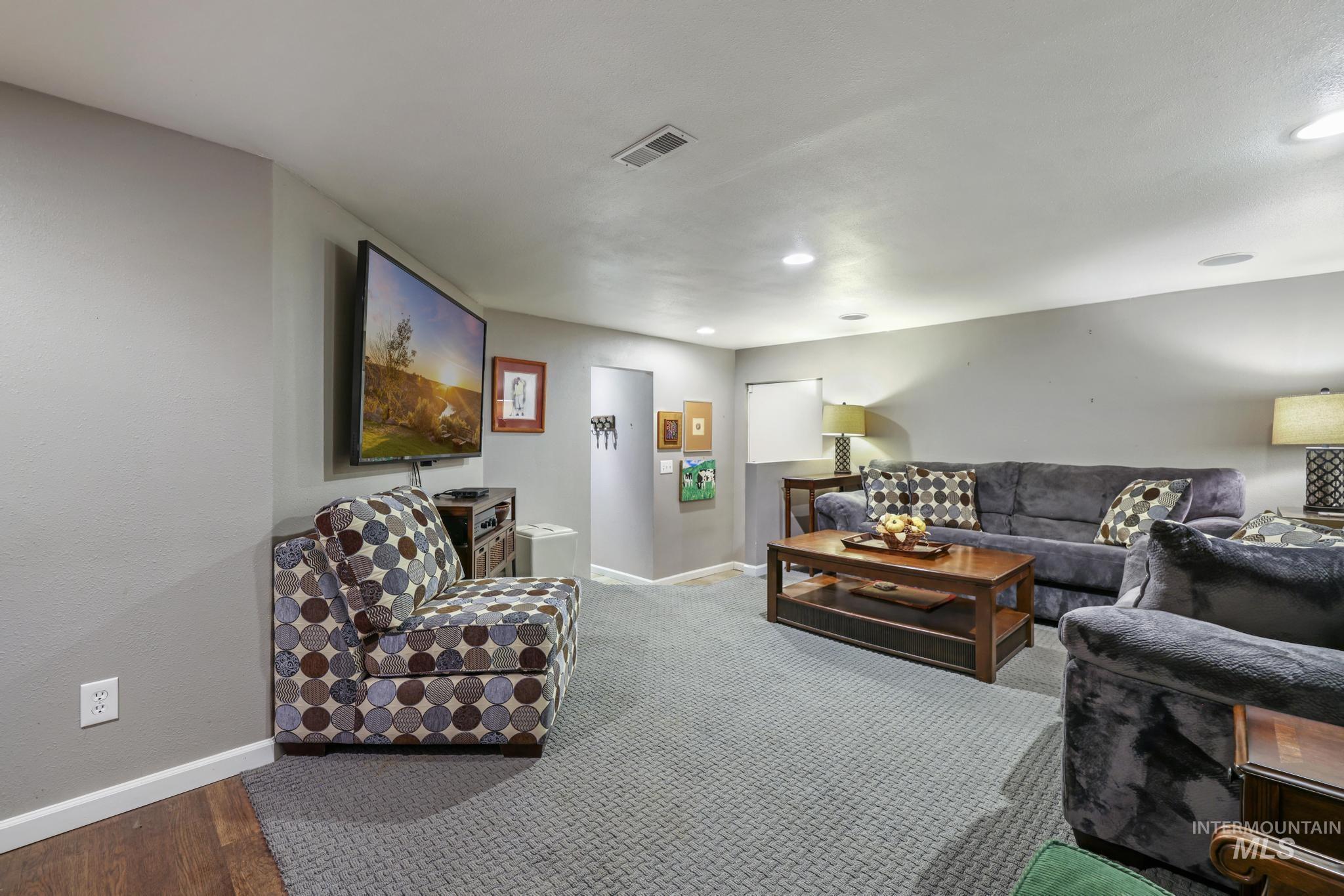 4514 Meadow Circle Property Photo 44