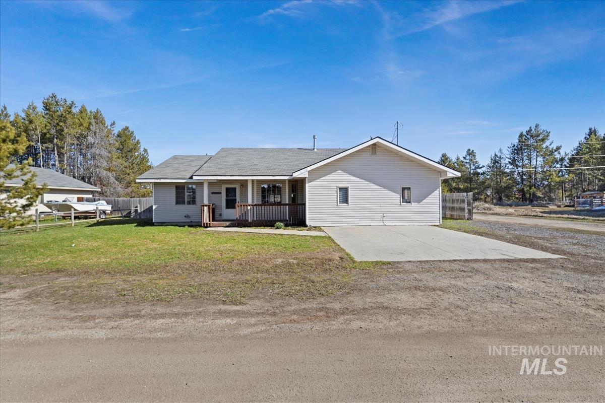 250 Eld Ln Property Photo