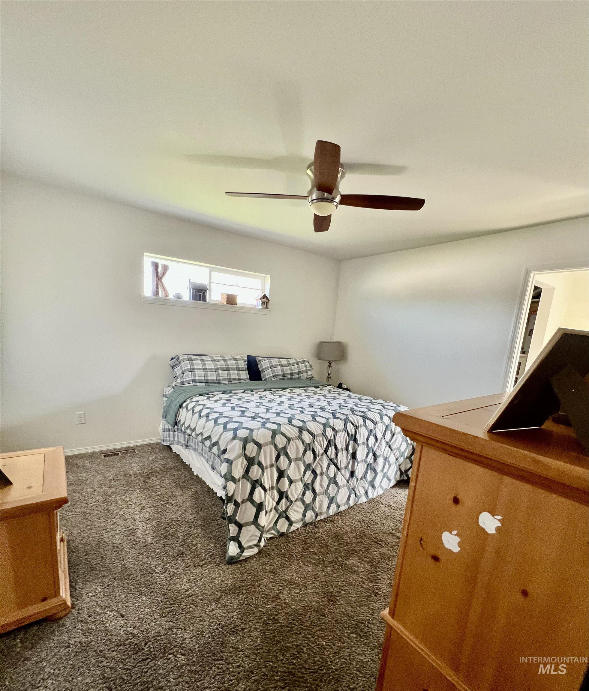 1535 Eastview Court Property Photo 10