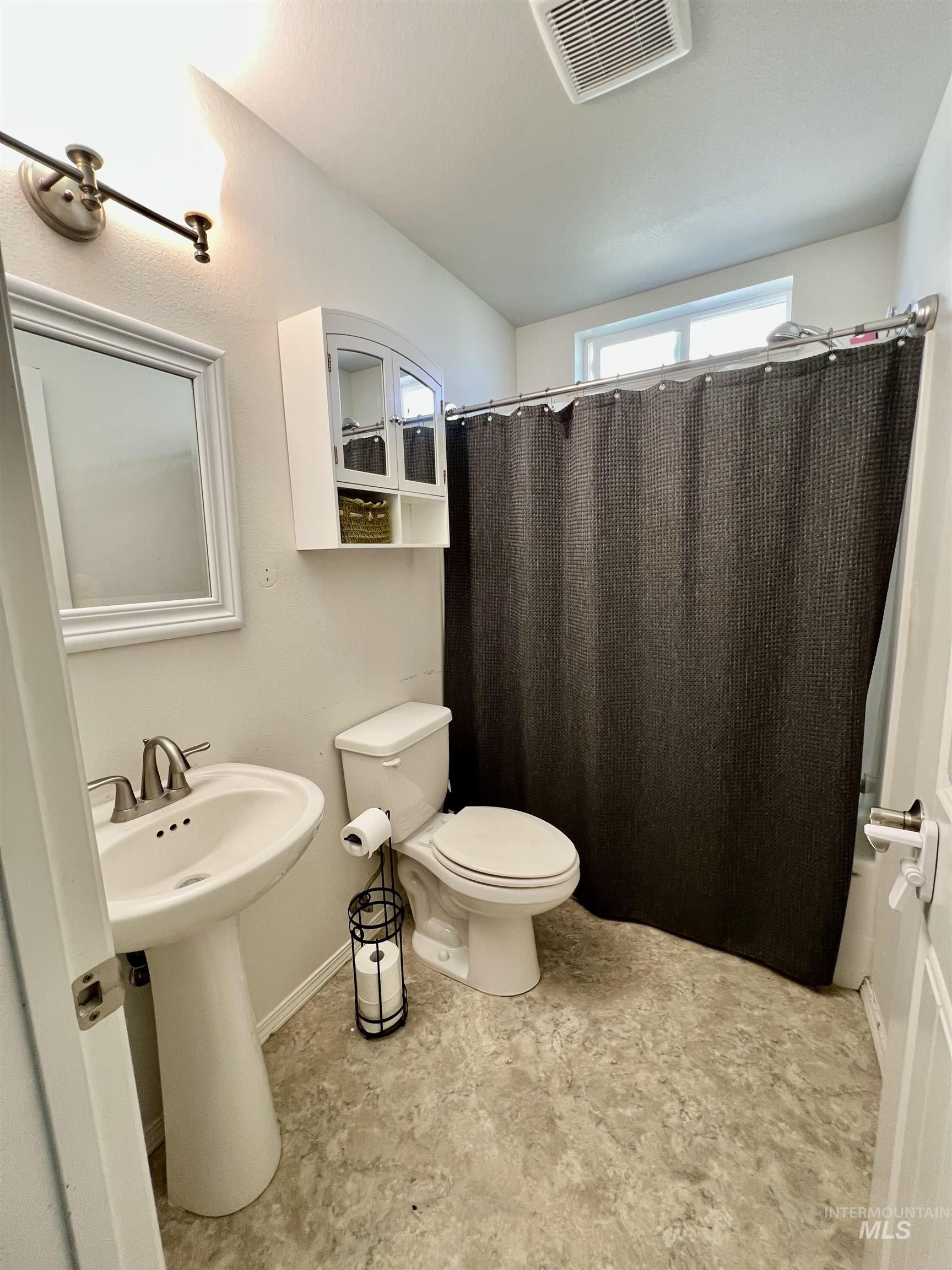 1535 Eastview Court Property Photo 15