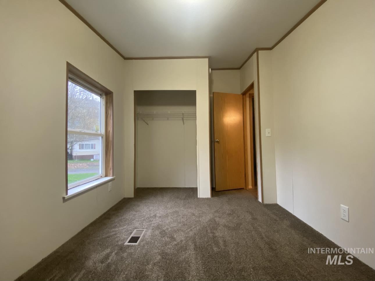 174 Elmwood Loop Property Photo 7