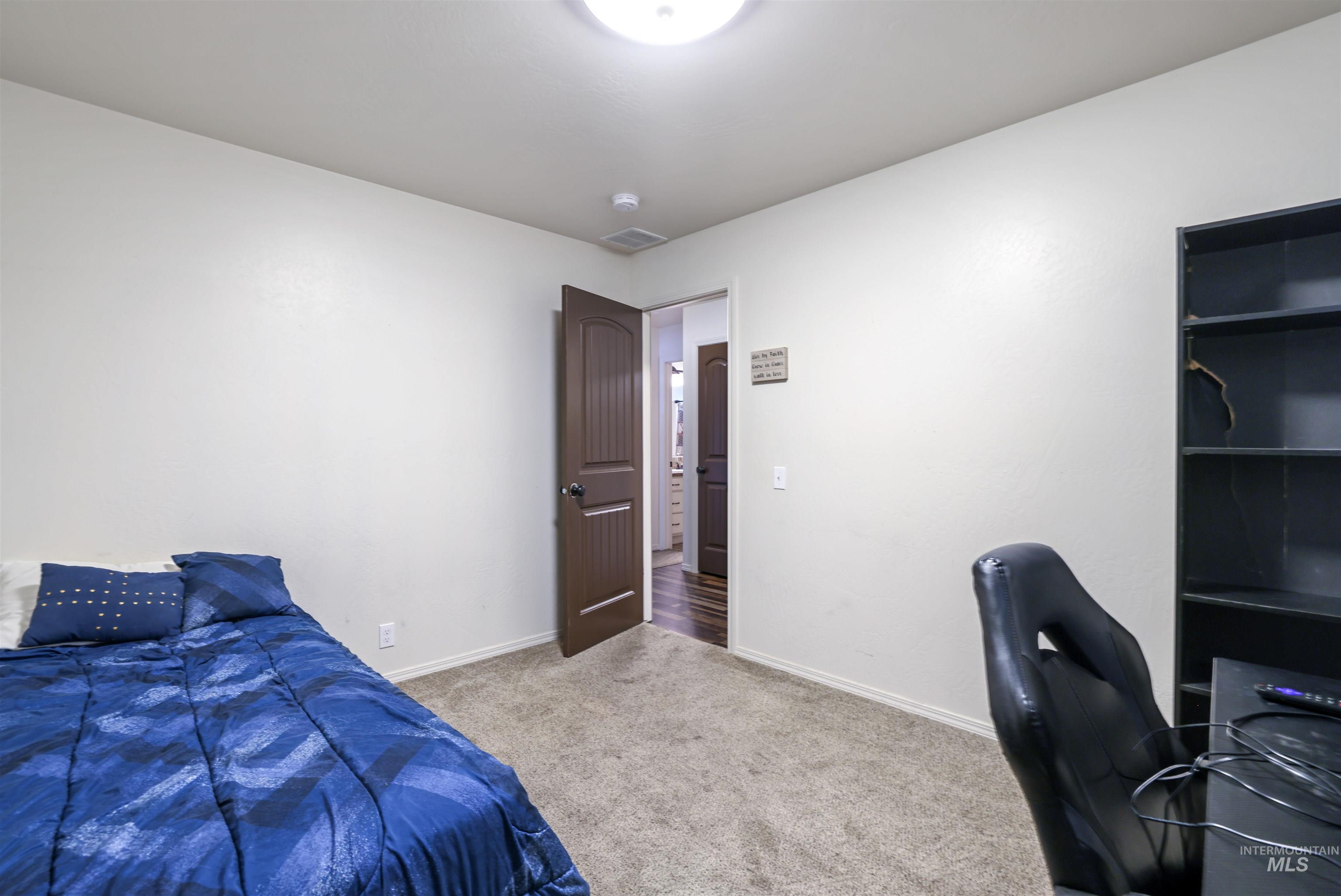 422 W Ave I Property Photo 14