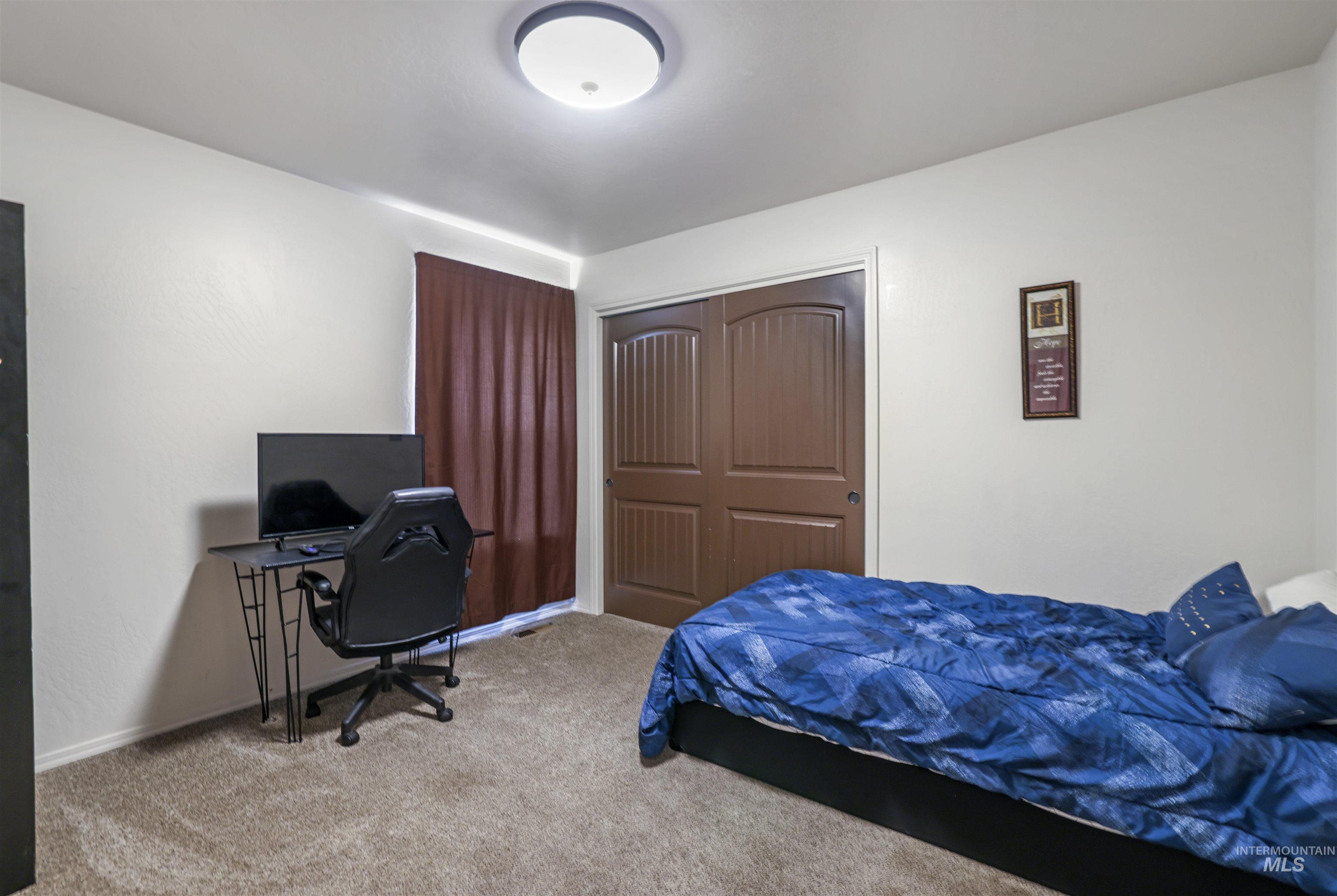 422 W Ave I Property Photo 15