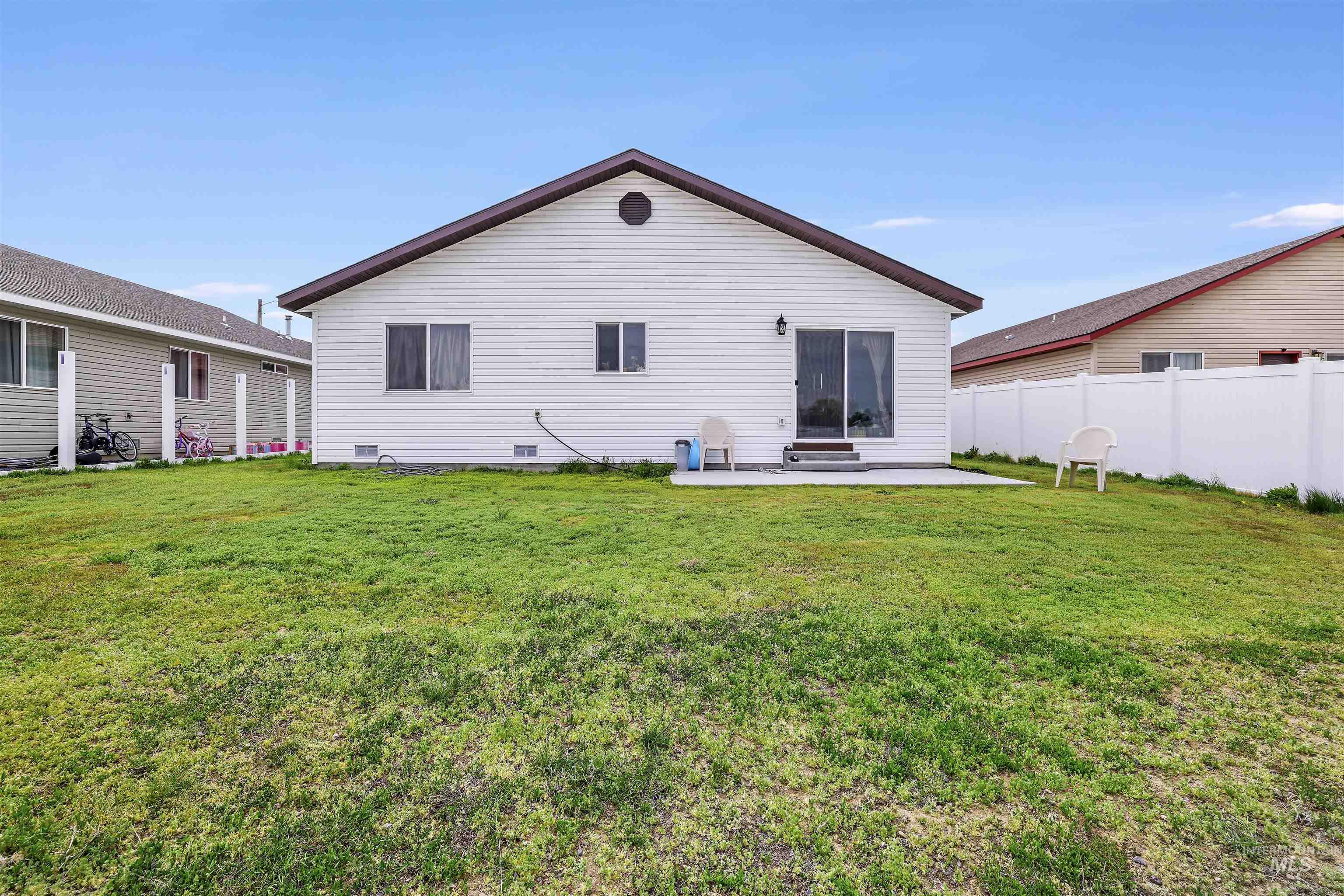 422 W Ave I Property Photo 19