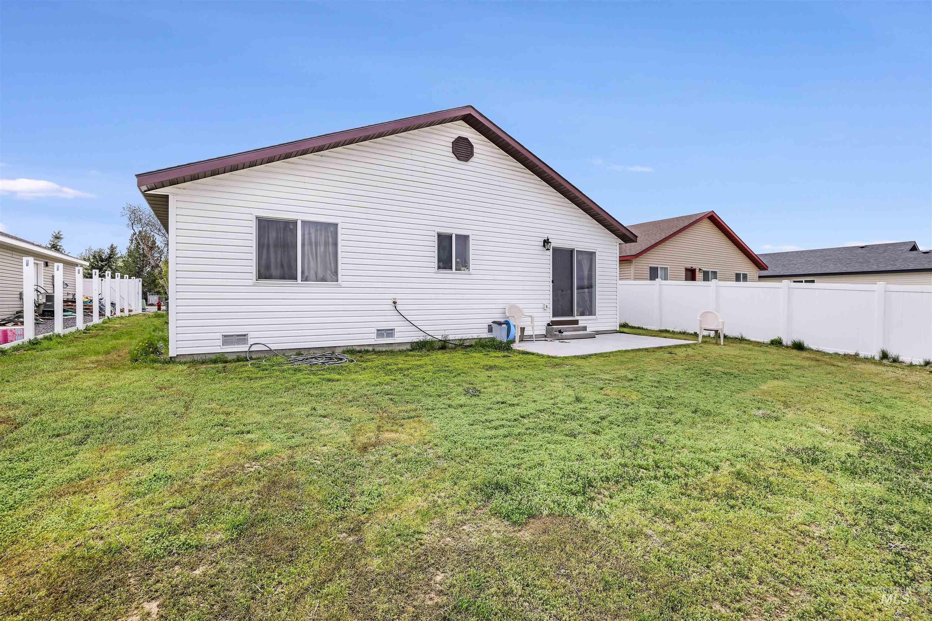 422 W Ave I Property Photo 20