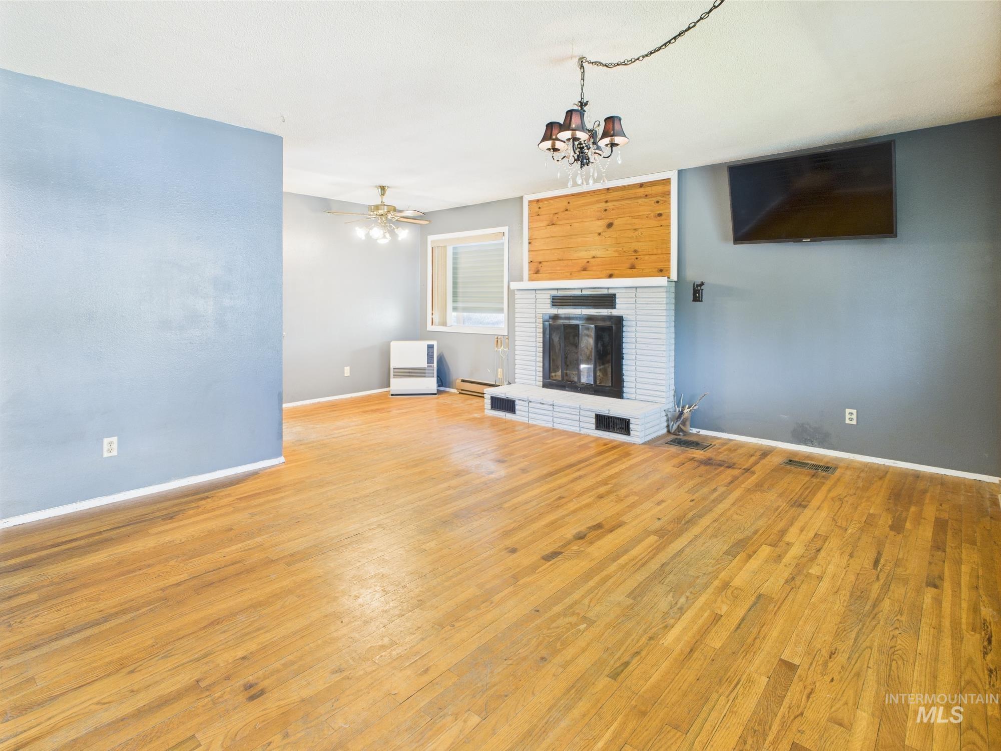 143 Timberline Dr Property Photo 3