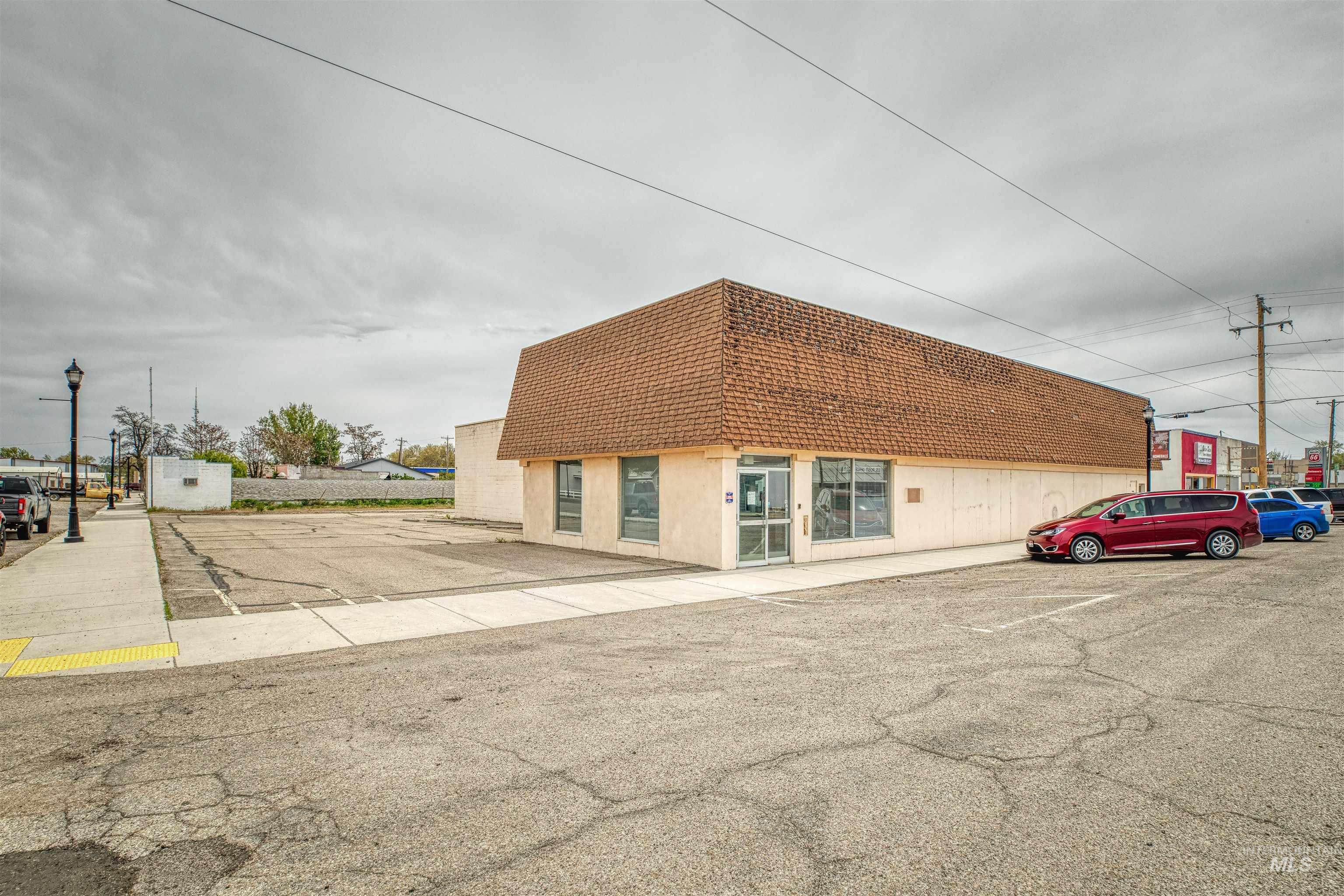 12 N Main St. Property Photo