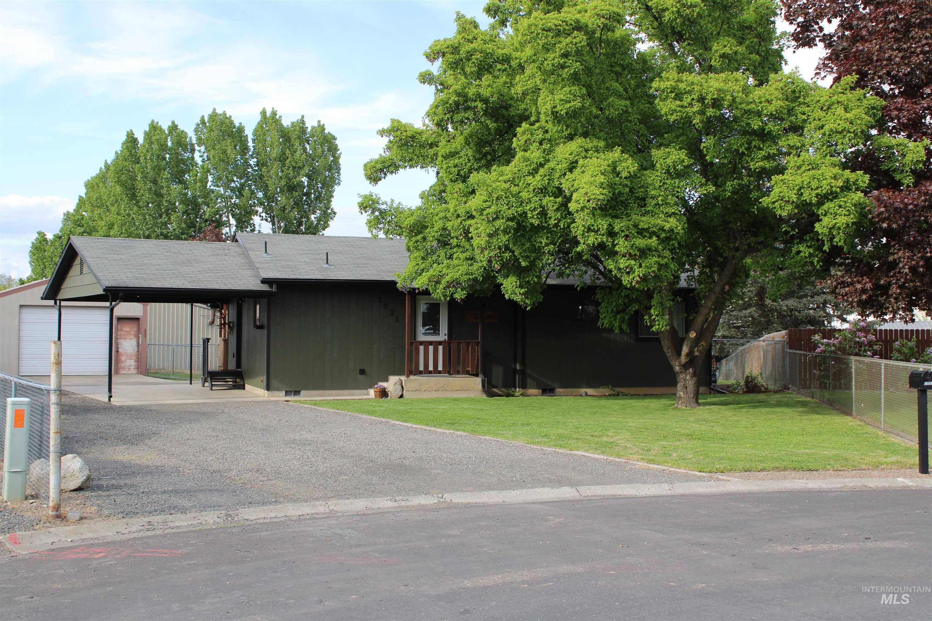1721 Cedar Drive Property Photo 2