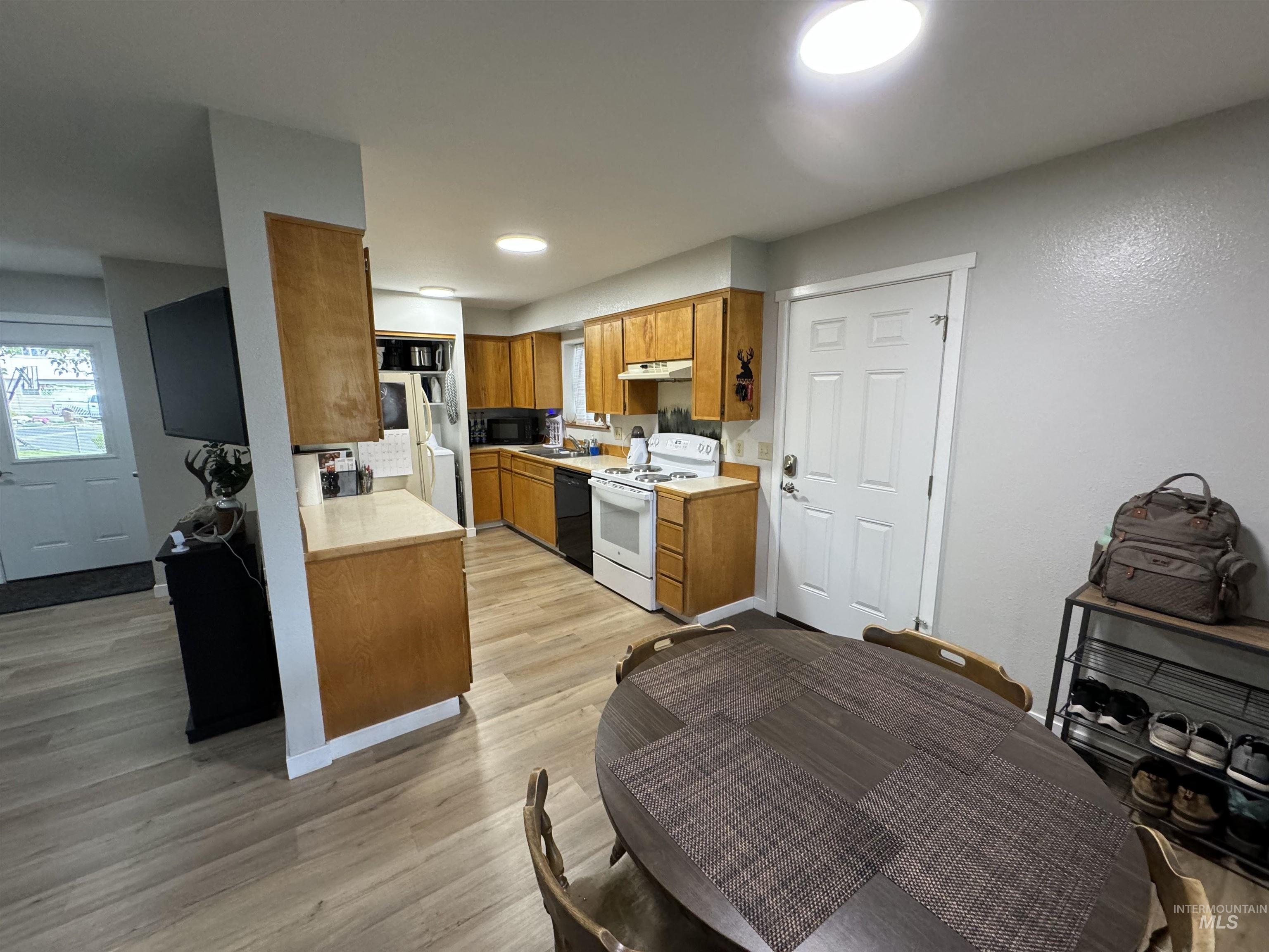 1721 Cedar Drive Property Photo 11