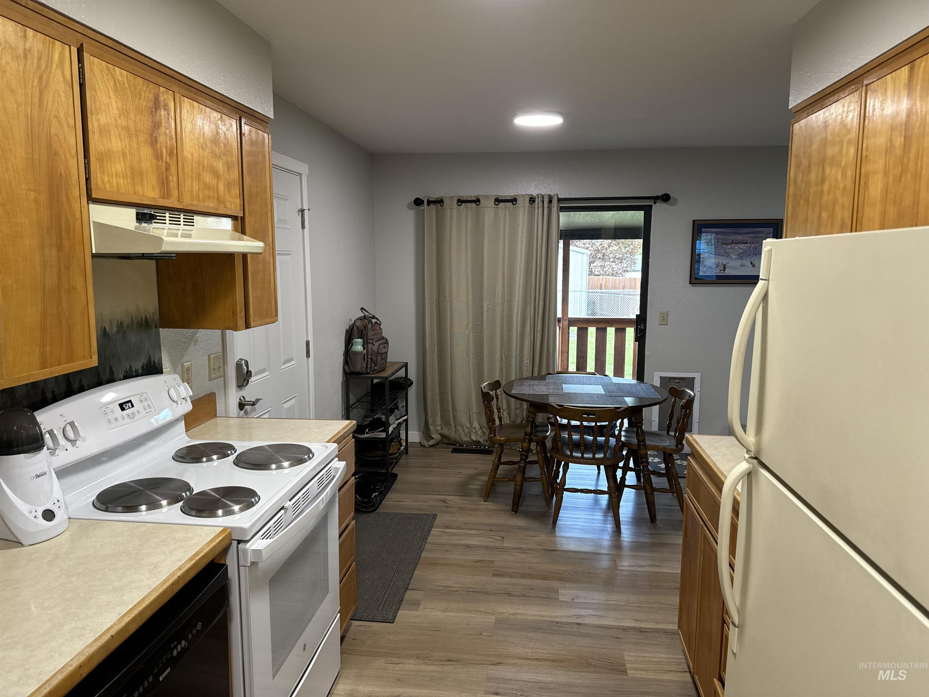1721 Cedar Drive Property Photo 12