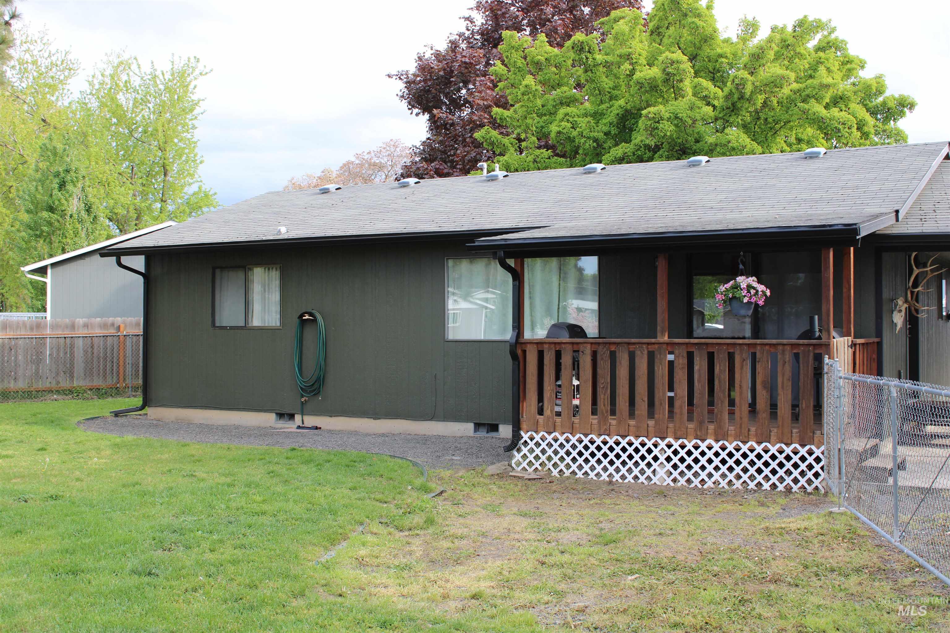 1721 Cedar Drive Property Photo 18