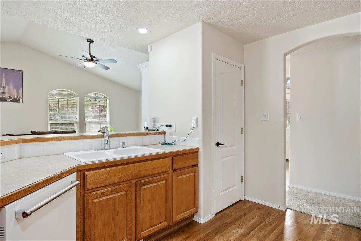 362 Whispering Pine Dr Property Photo 14