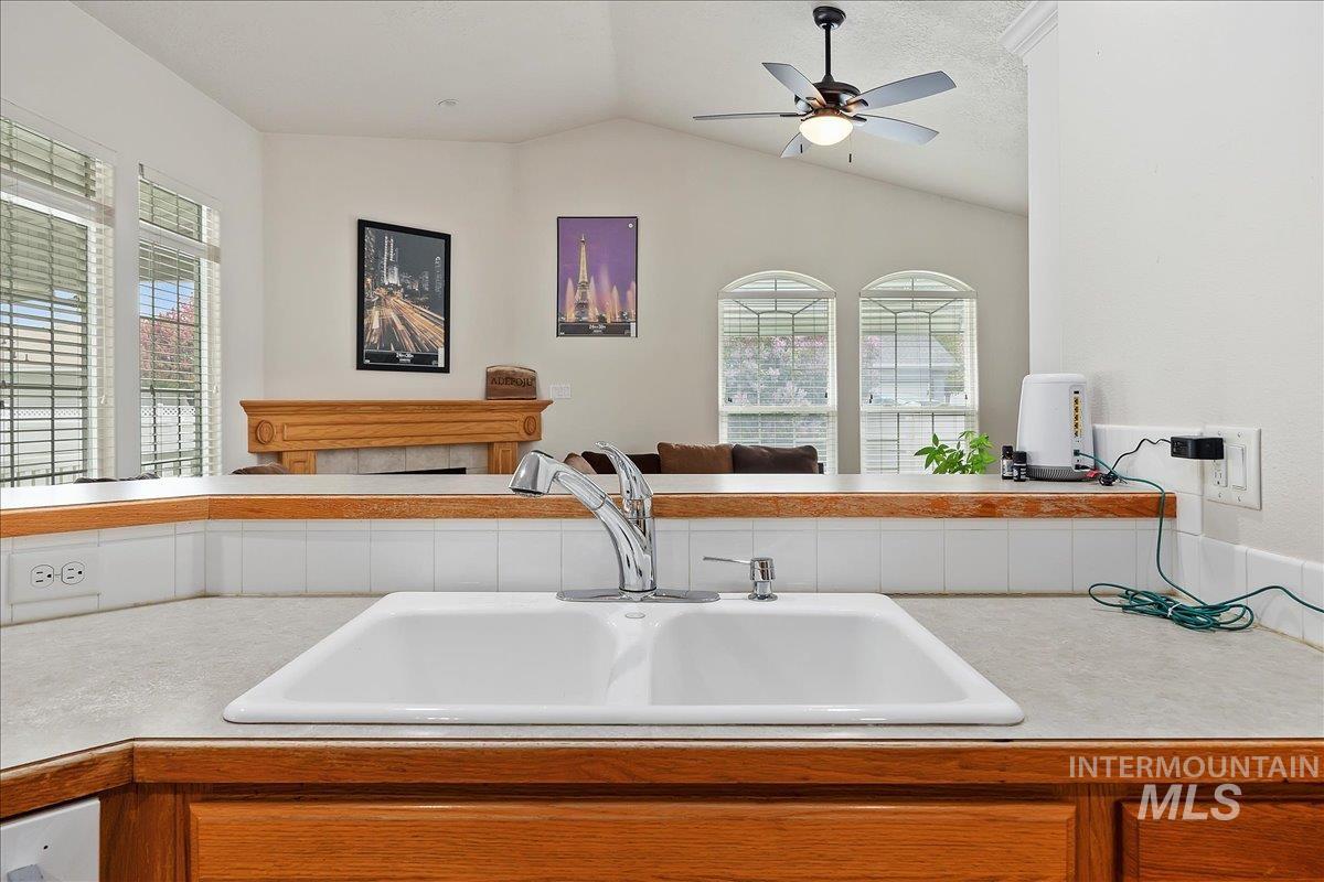 362 Whispering Pine Dr Property Photo 16