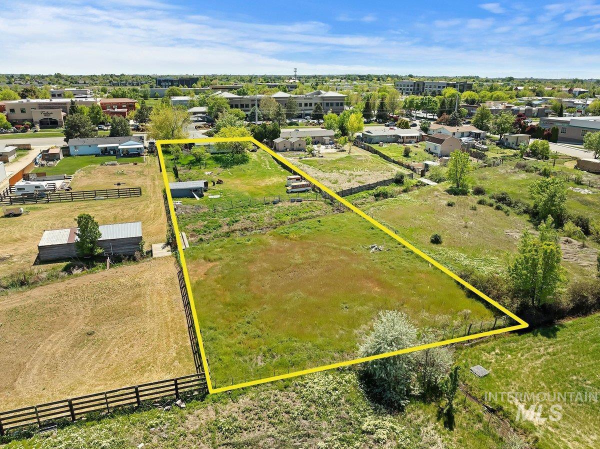 3820 E Overland Property Photo 18