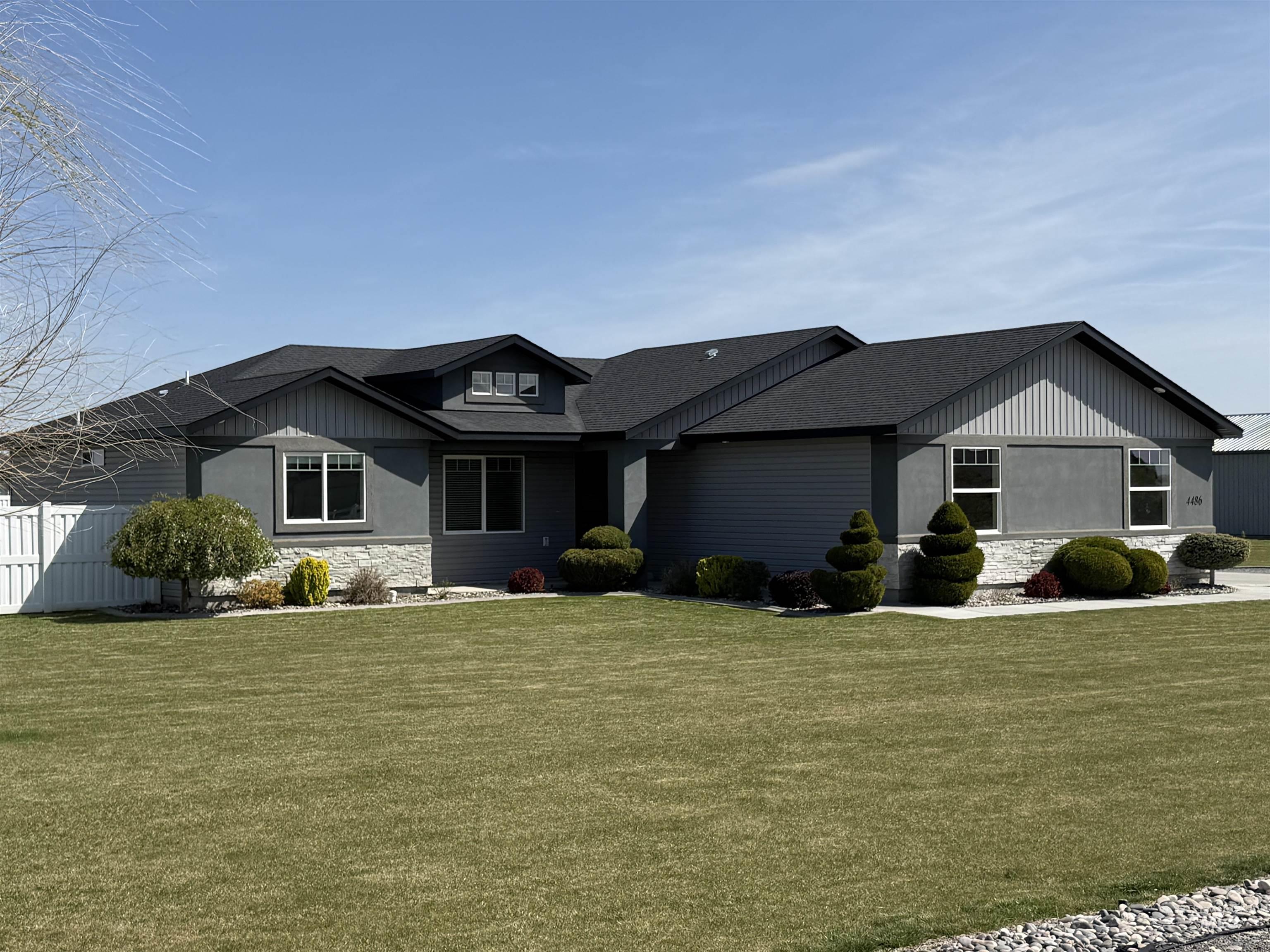 4486 Turner Cir Property Photo