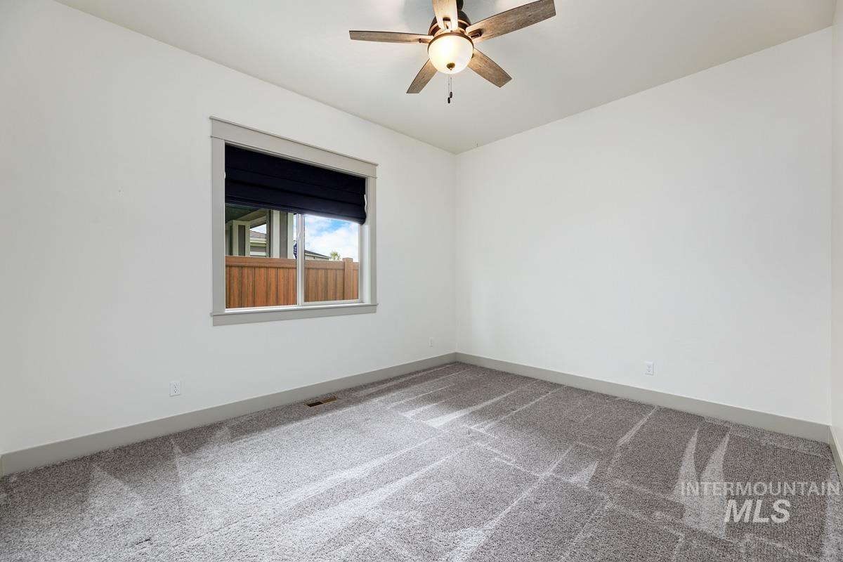 10202 W Twisted Vine Dr Property Photo 32
