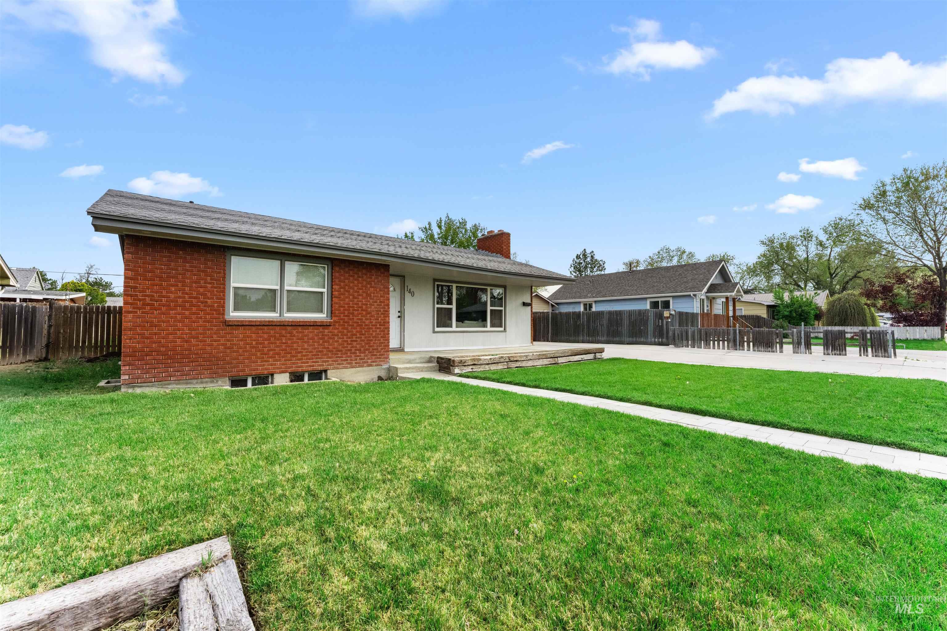 140 Blaine Ave. Property Photo