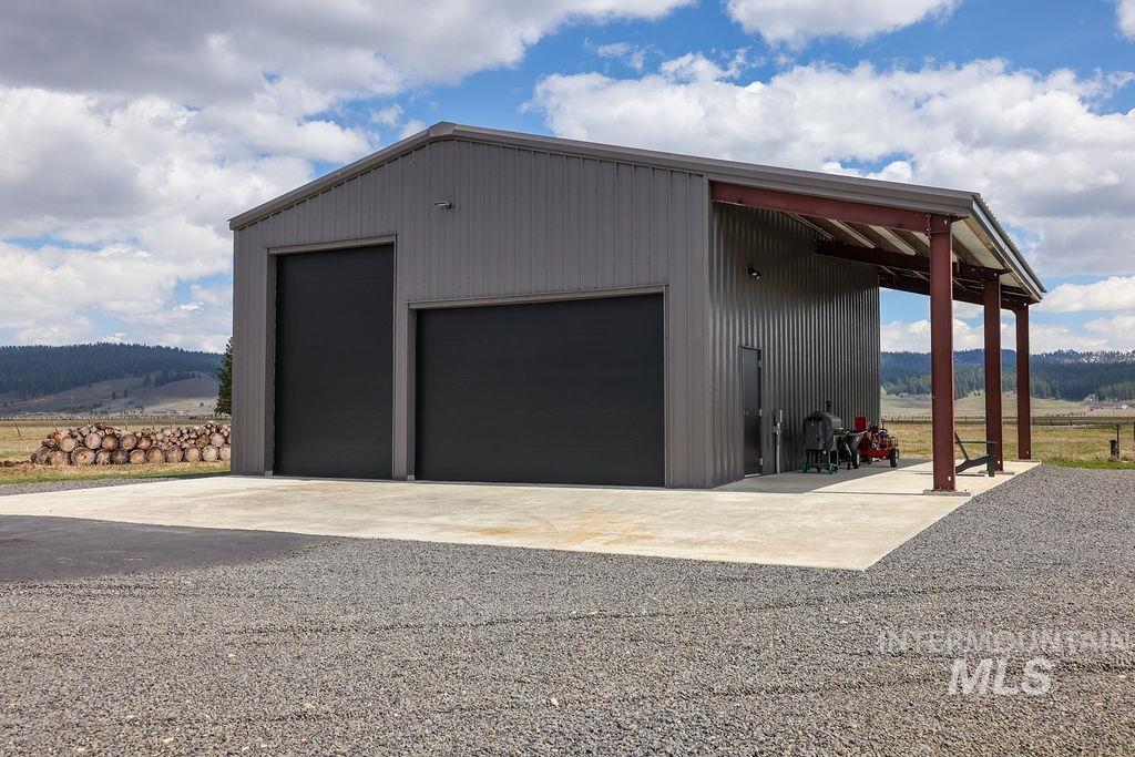 13100 Farm To Market Road Property Photo 2