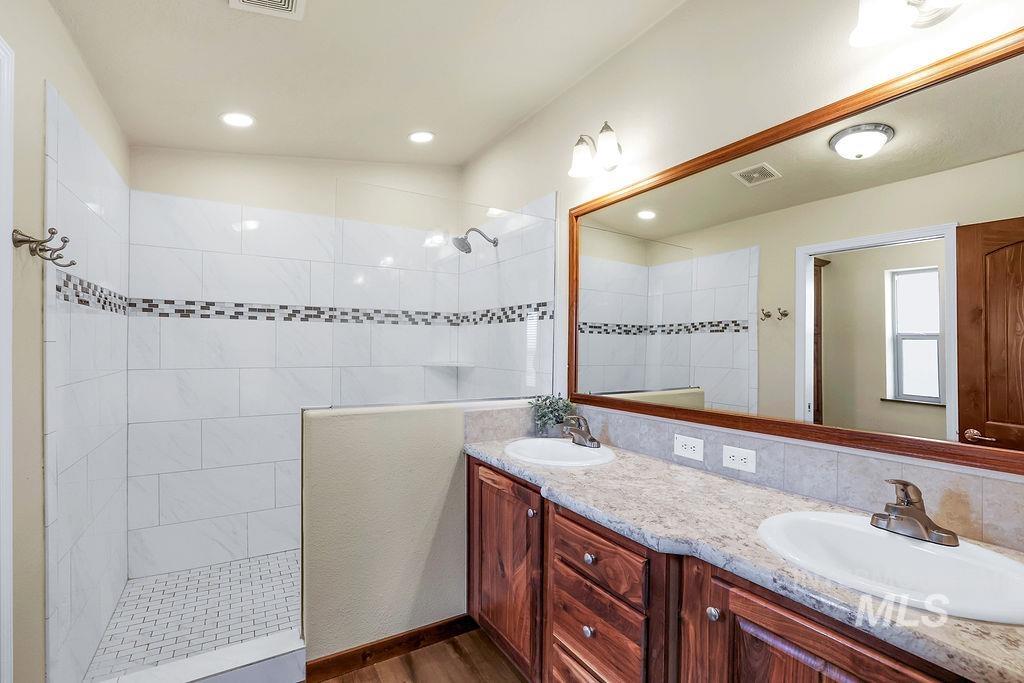 13100 Farm To Market Road Property Photo 25