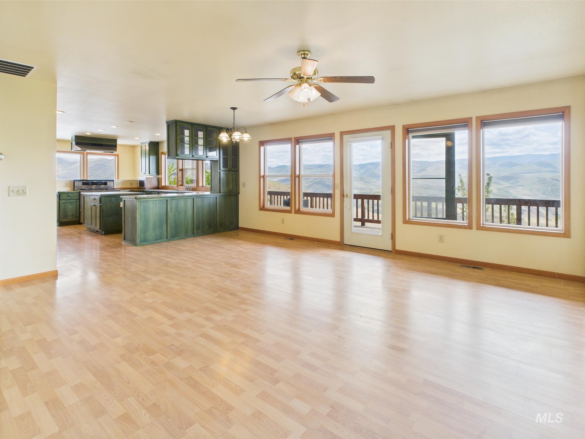 234 Saddle Ridge Rd Property Photo 9