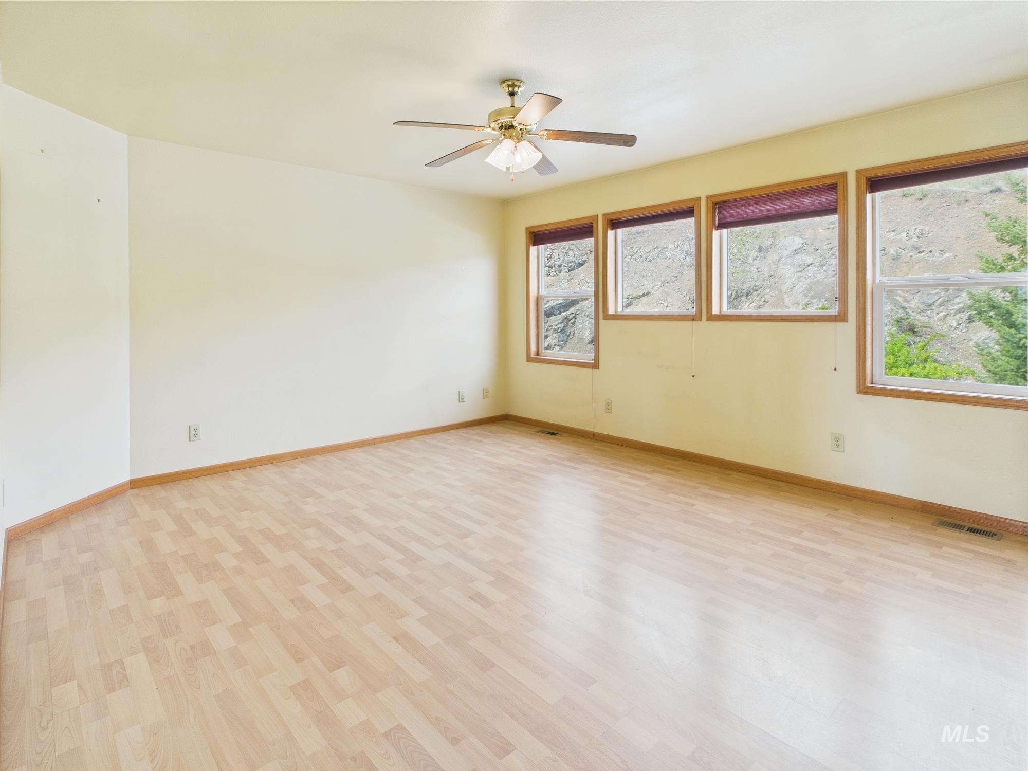 234 Saddle Ridge Rd Property Photo 11
