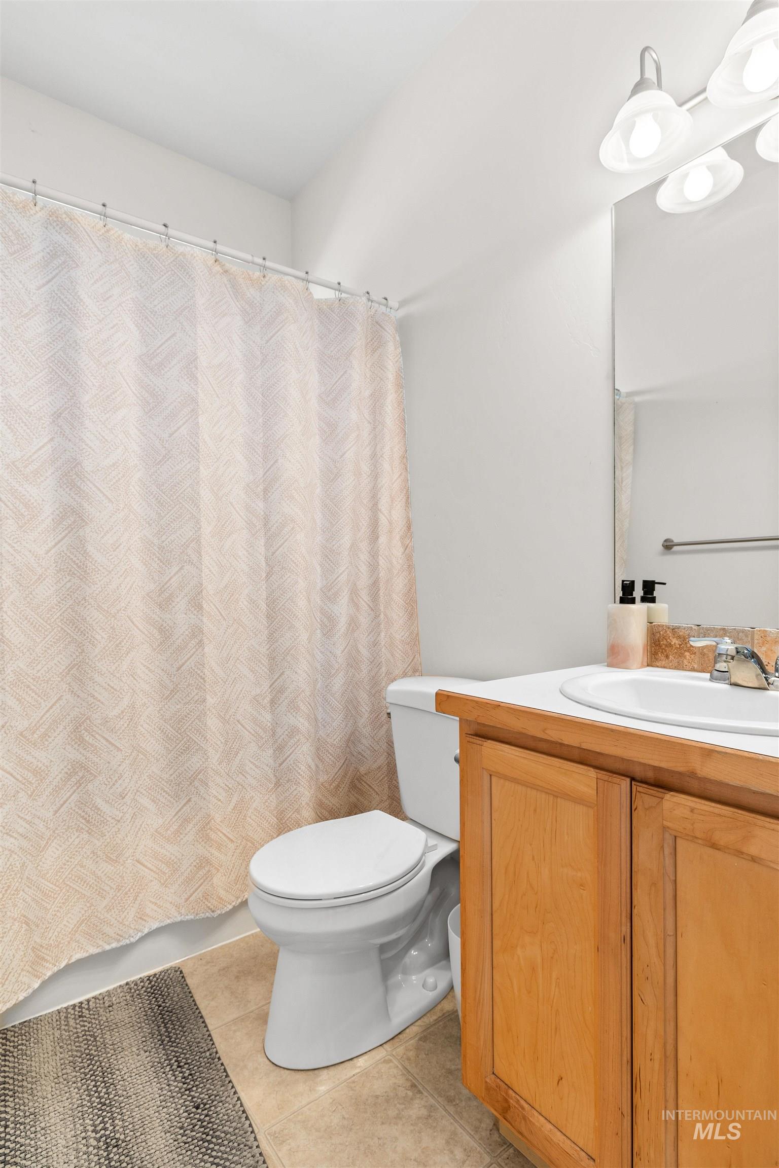 1597 Vista Dr. Property Photo 16