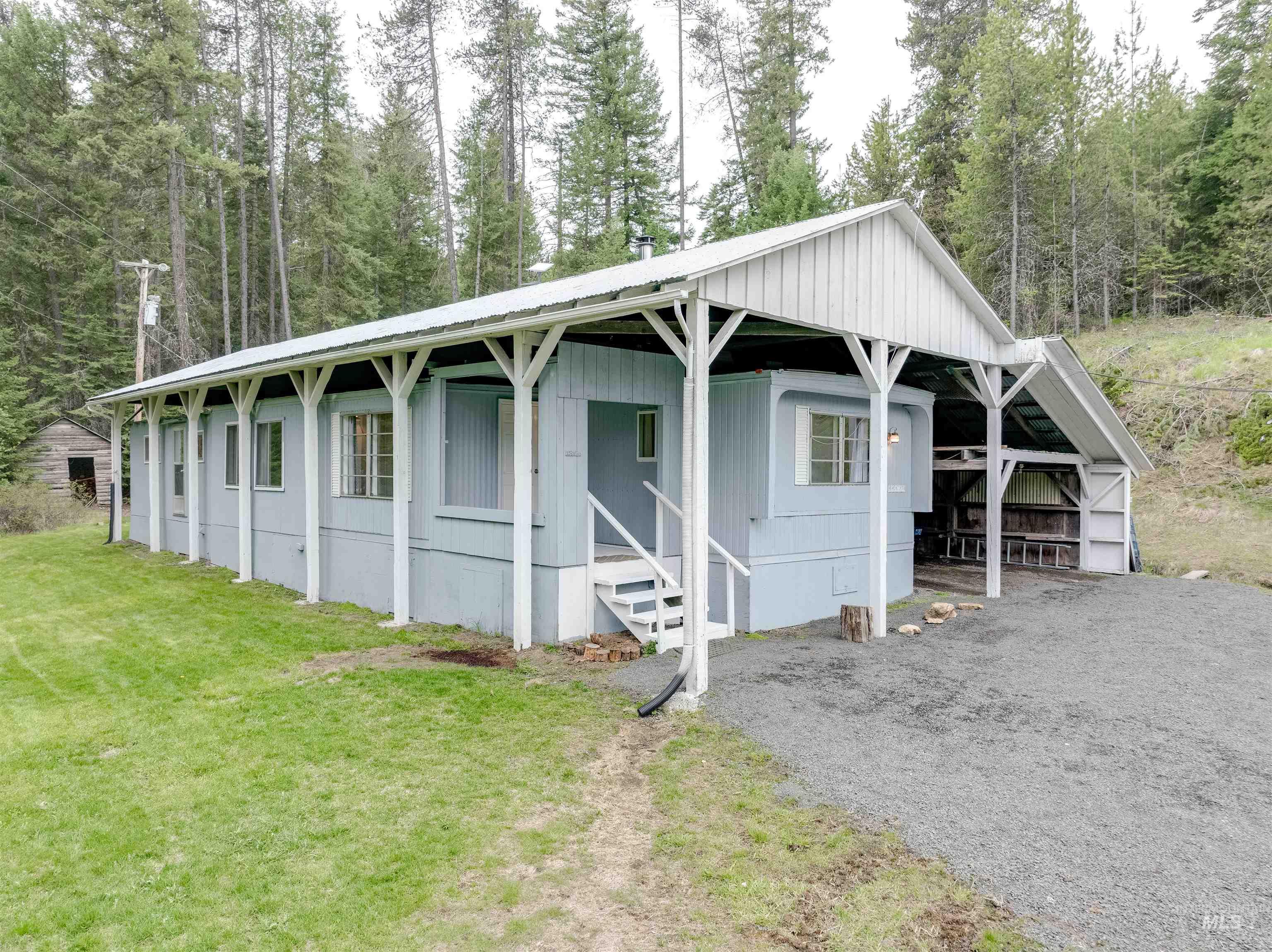 1285 Marshall Rd Property Photo 1