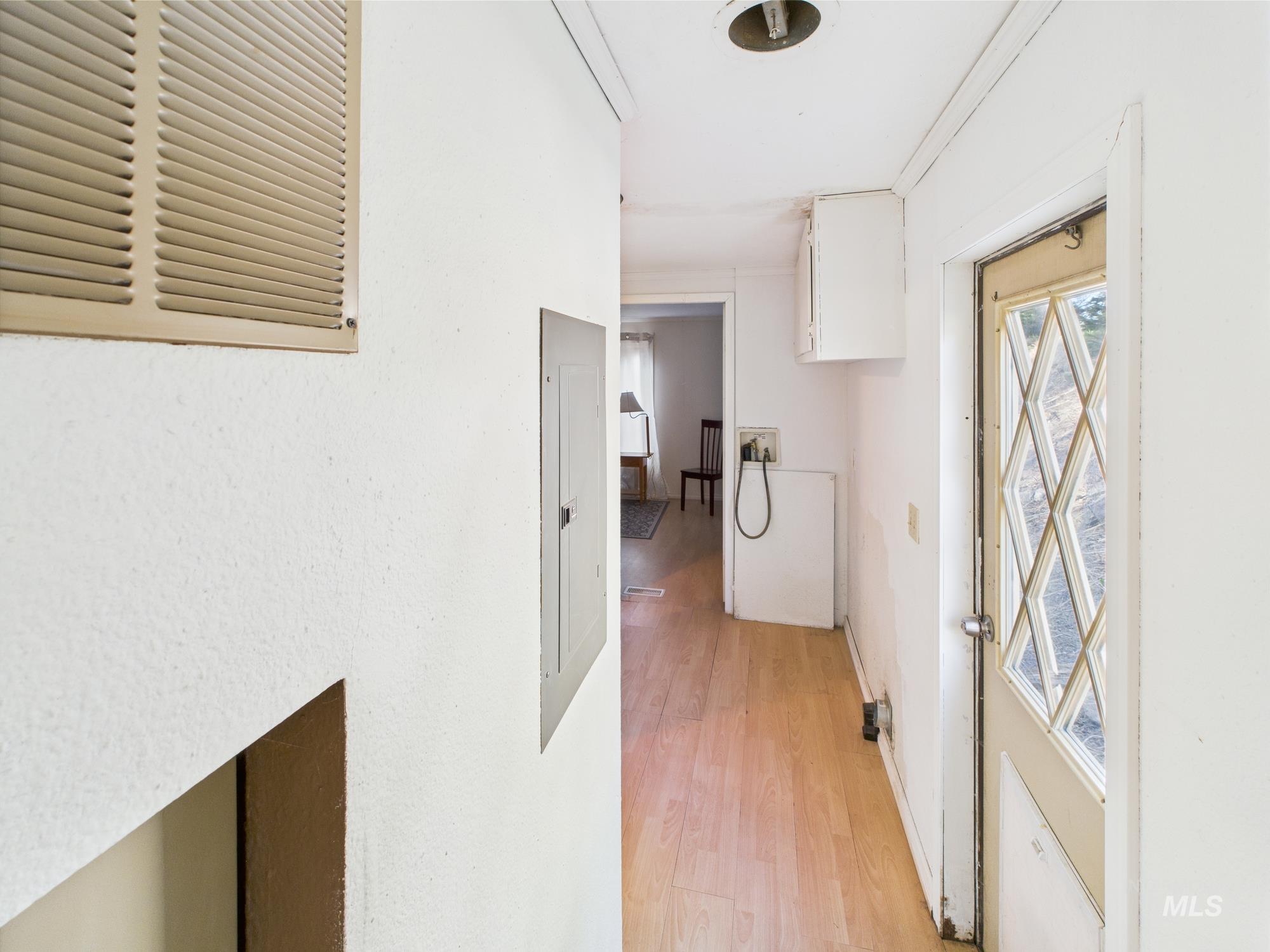 121 Court St Property Photo 10