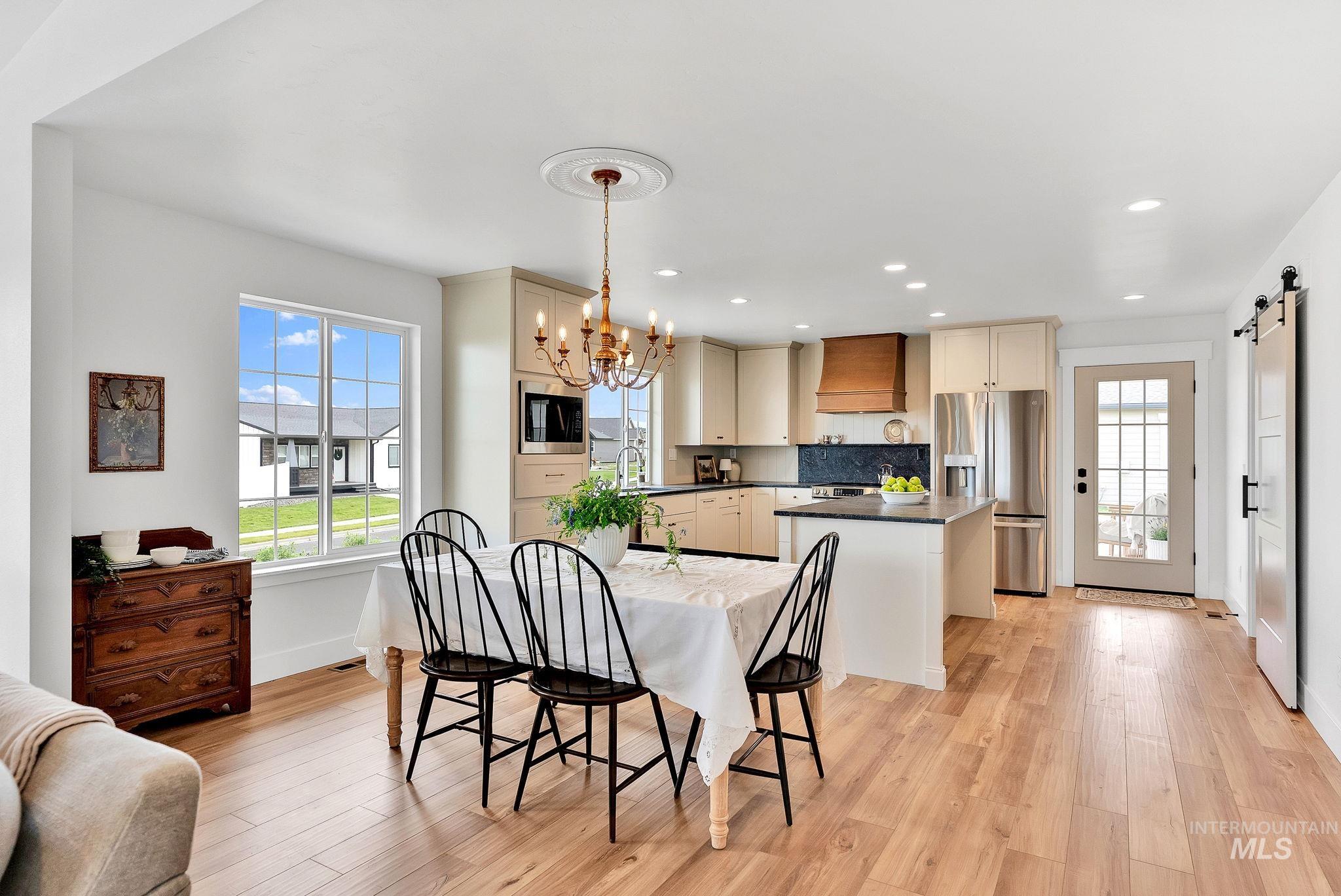 1738 Pathway Court Property Photo 8