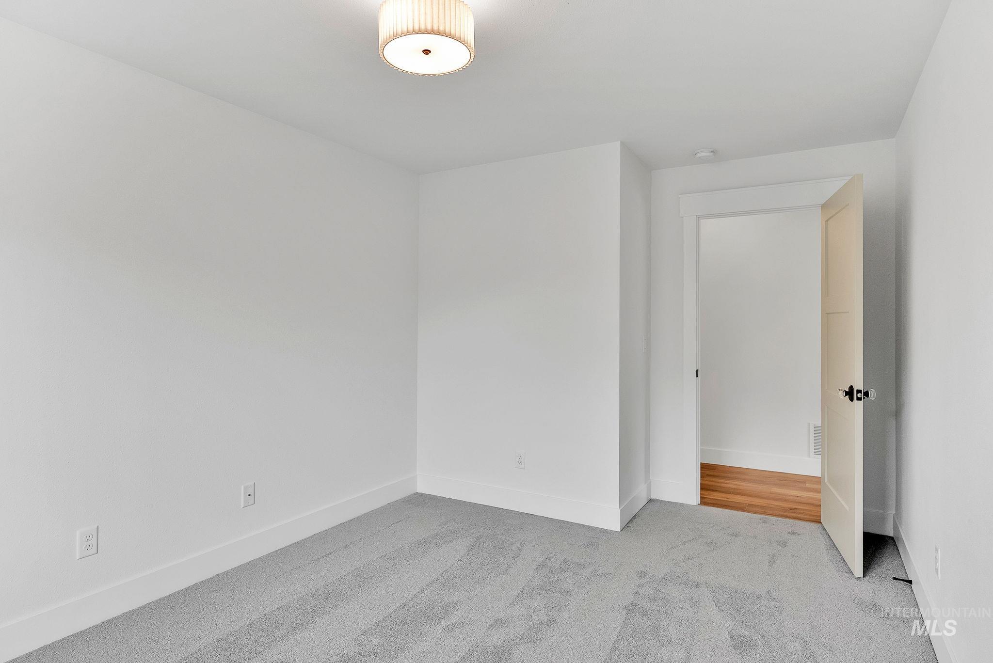 1738 Pathway Court Property Photo 31