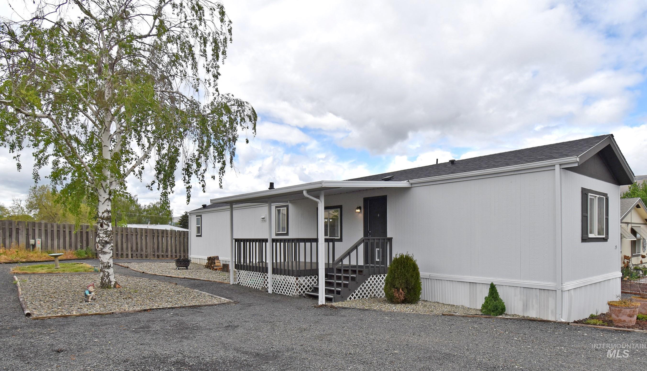 1430 Chestnut Property Photo