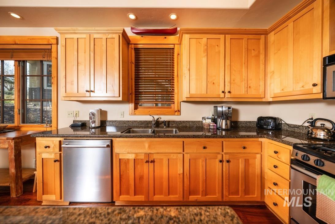 1329 Hearthstone Court Property Photo 4