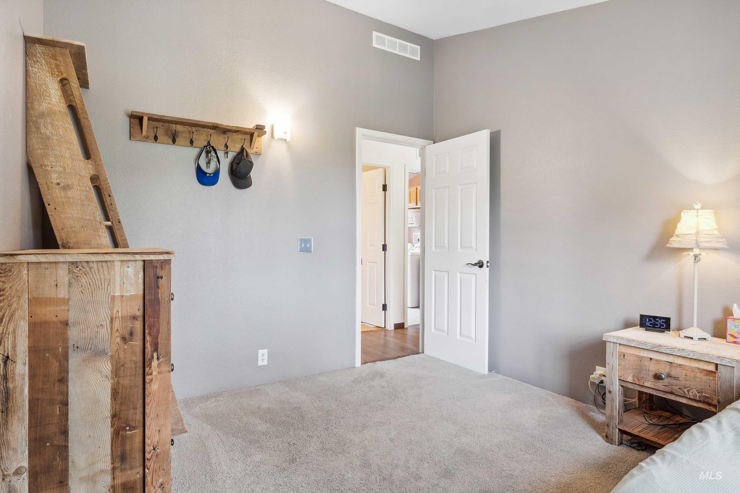 20474 N Main St Property Photo 20