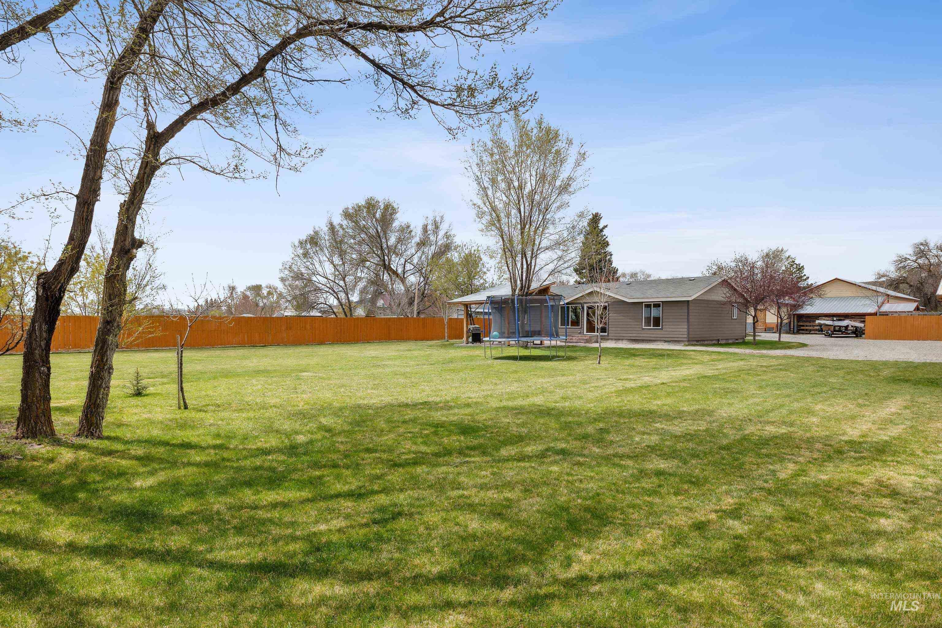 20474 N Main St Property Photo 25