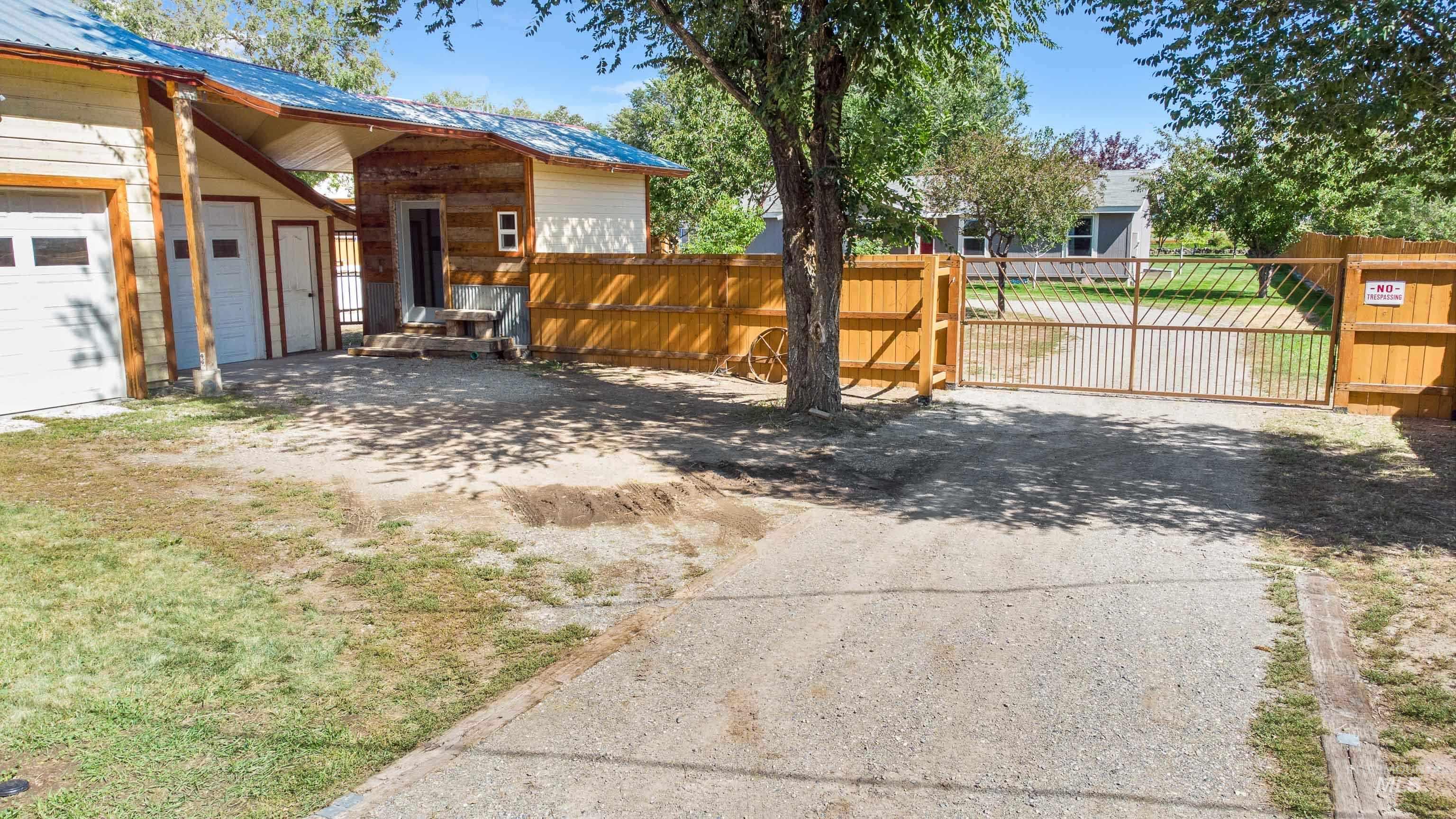 20474 N Main St Property Photo 40